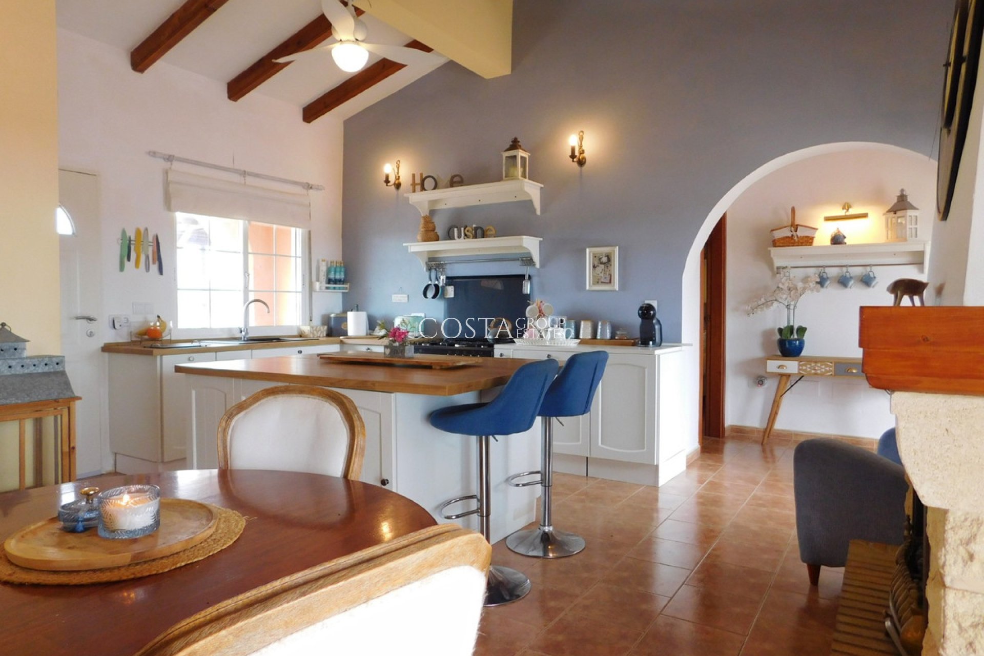 Resale - Villa -
Dolores - Dolores Centro