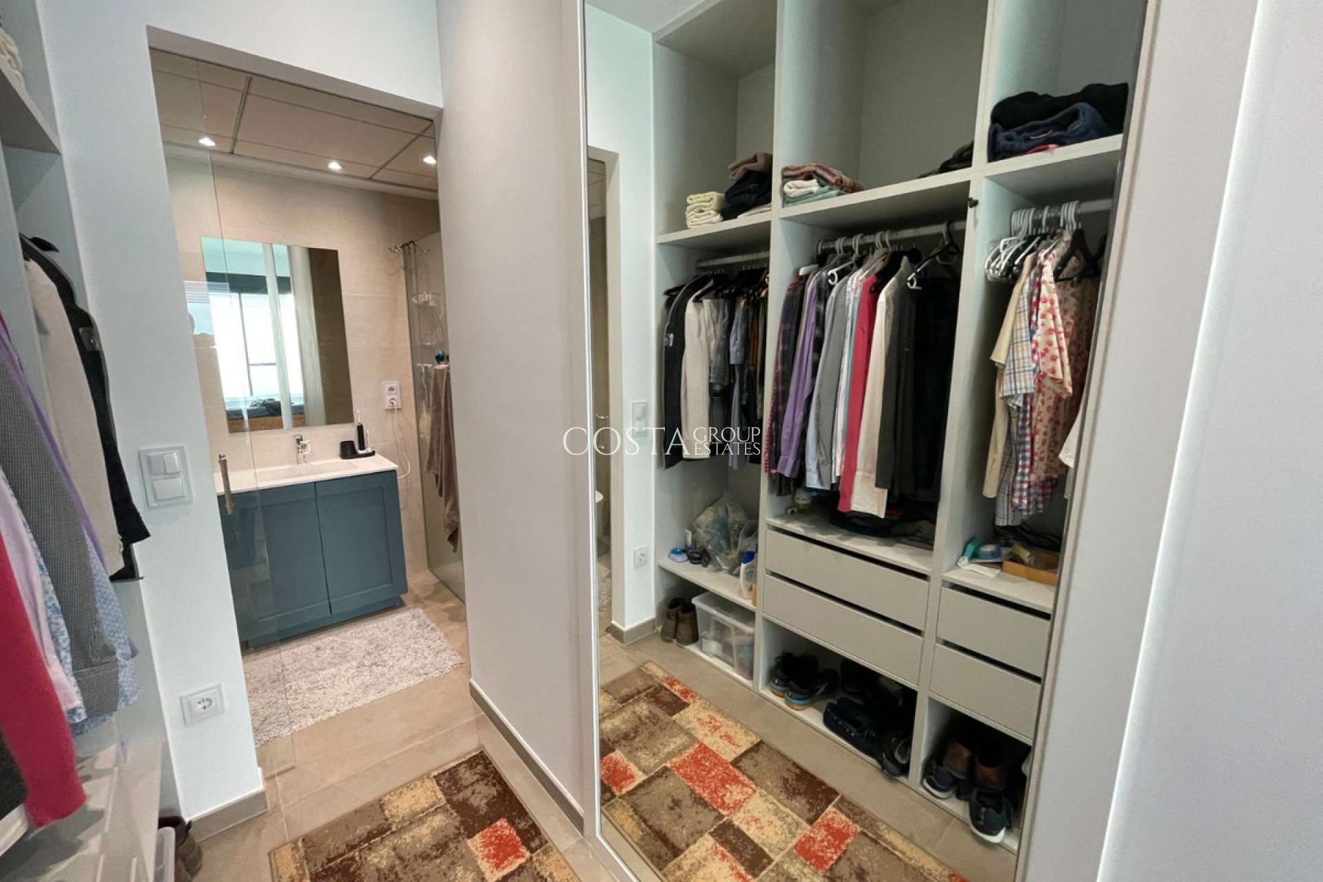 Resale - Villa -
Dolores - Dolores Centro