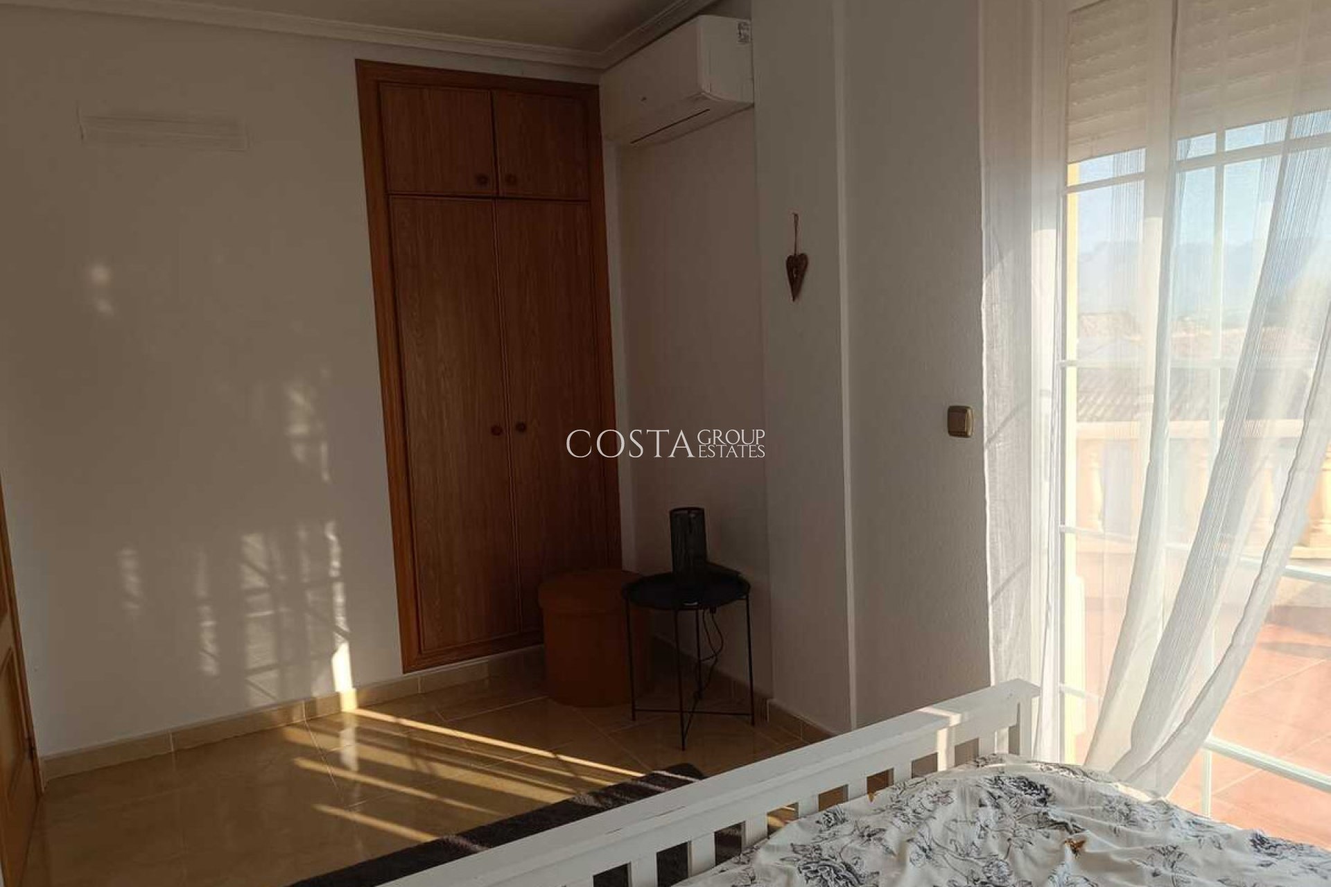 Resale - Villa -
Fortuna - El Reloj