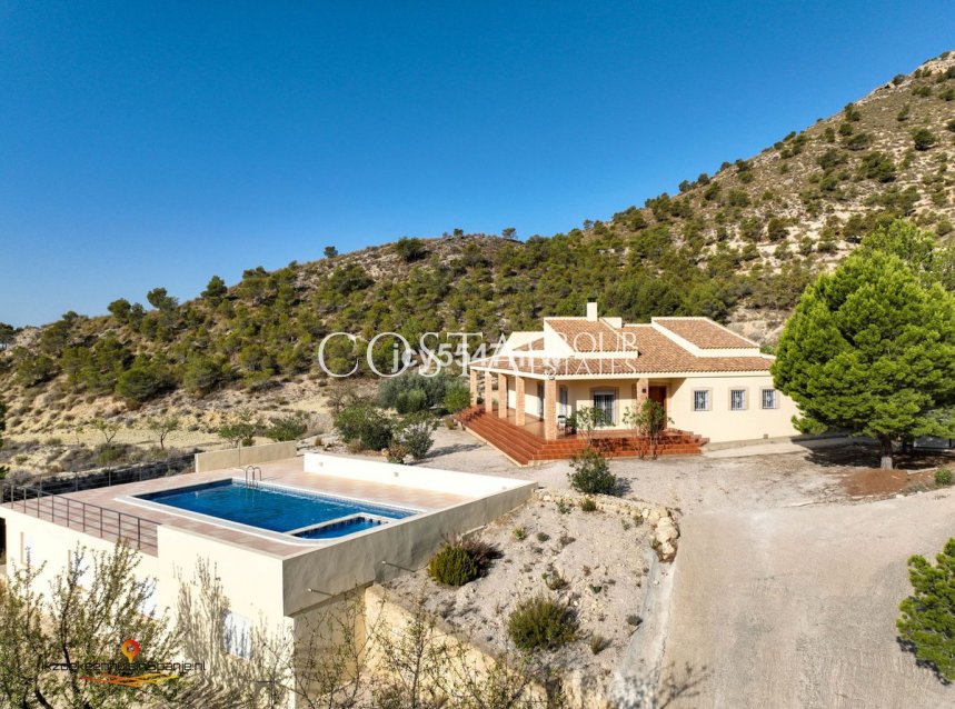 Resale - Villa -
Fortuna - Fortuna Centro