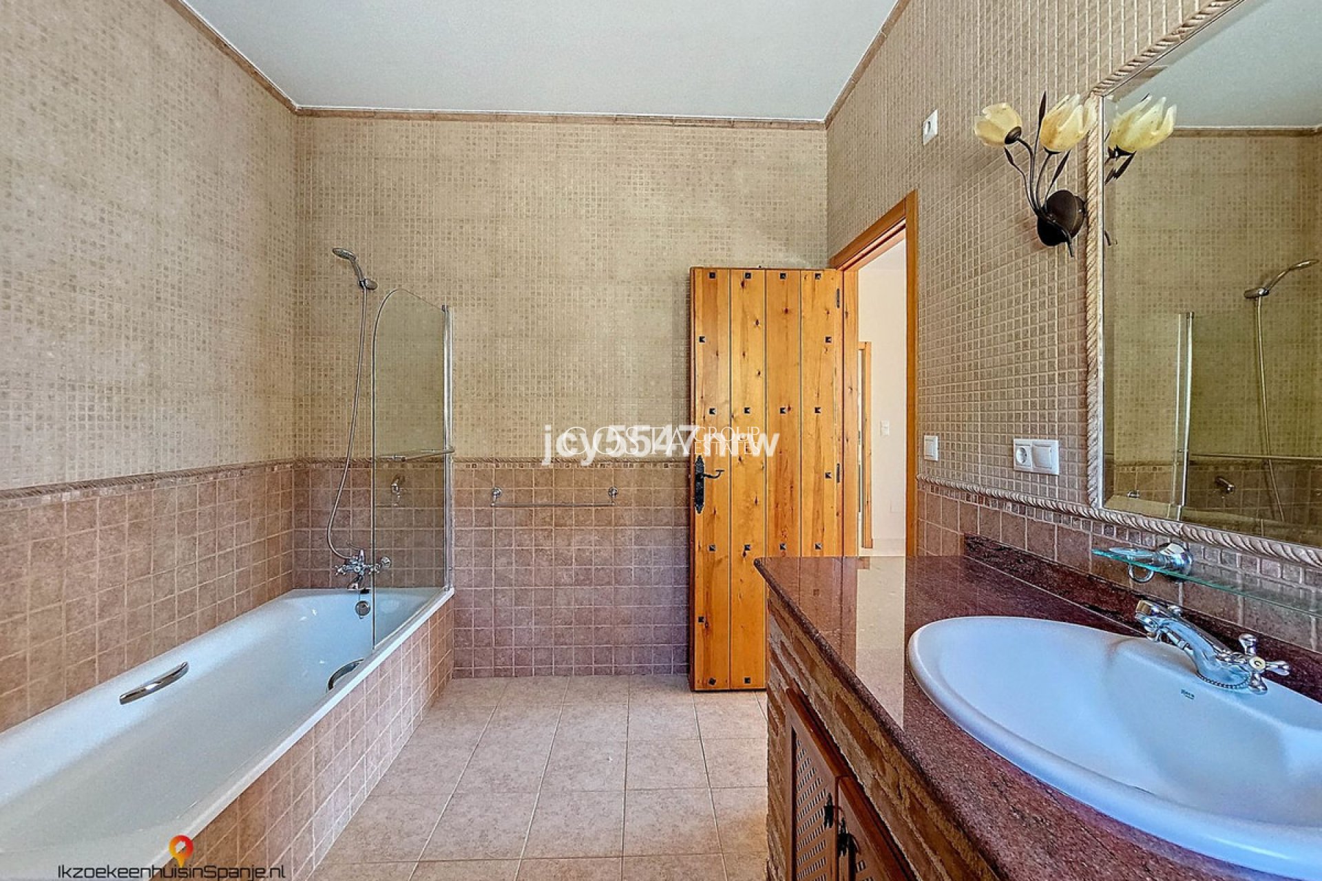 Resale - Villa -
Fortuna - Fortuna Centro
