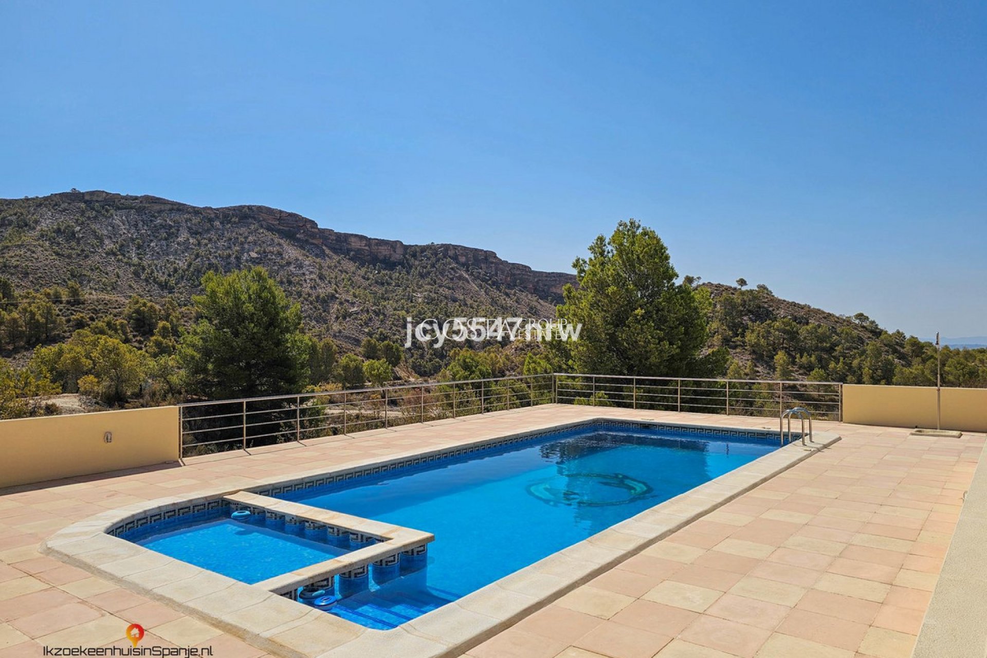 Resale - Villa -
Fortuna - Fortuna Centro
