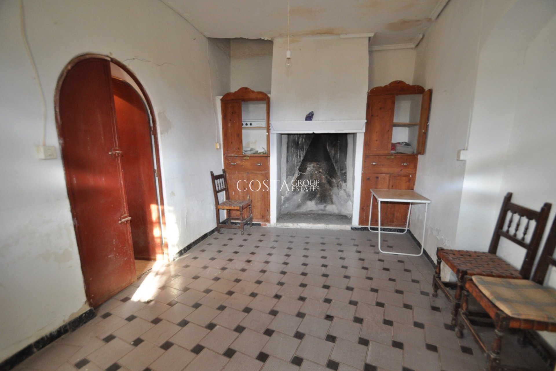 Resale - Villa -
Fortuna - Fortuna Centro