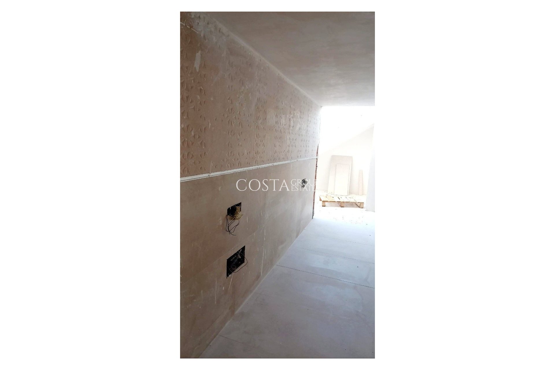 Resale - Villa -
Fortuna - Fortuna Centro