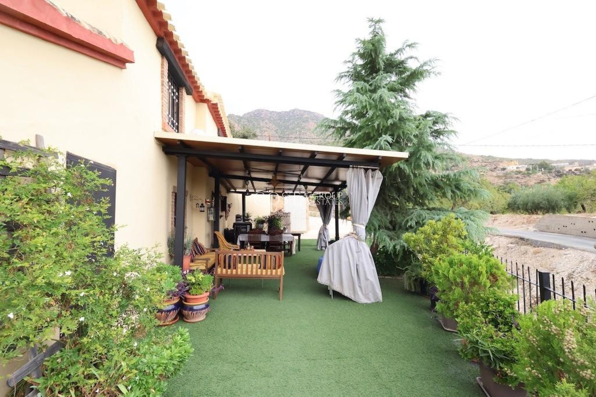 Resale - Villa -
Fortuna - La Garapacha