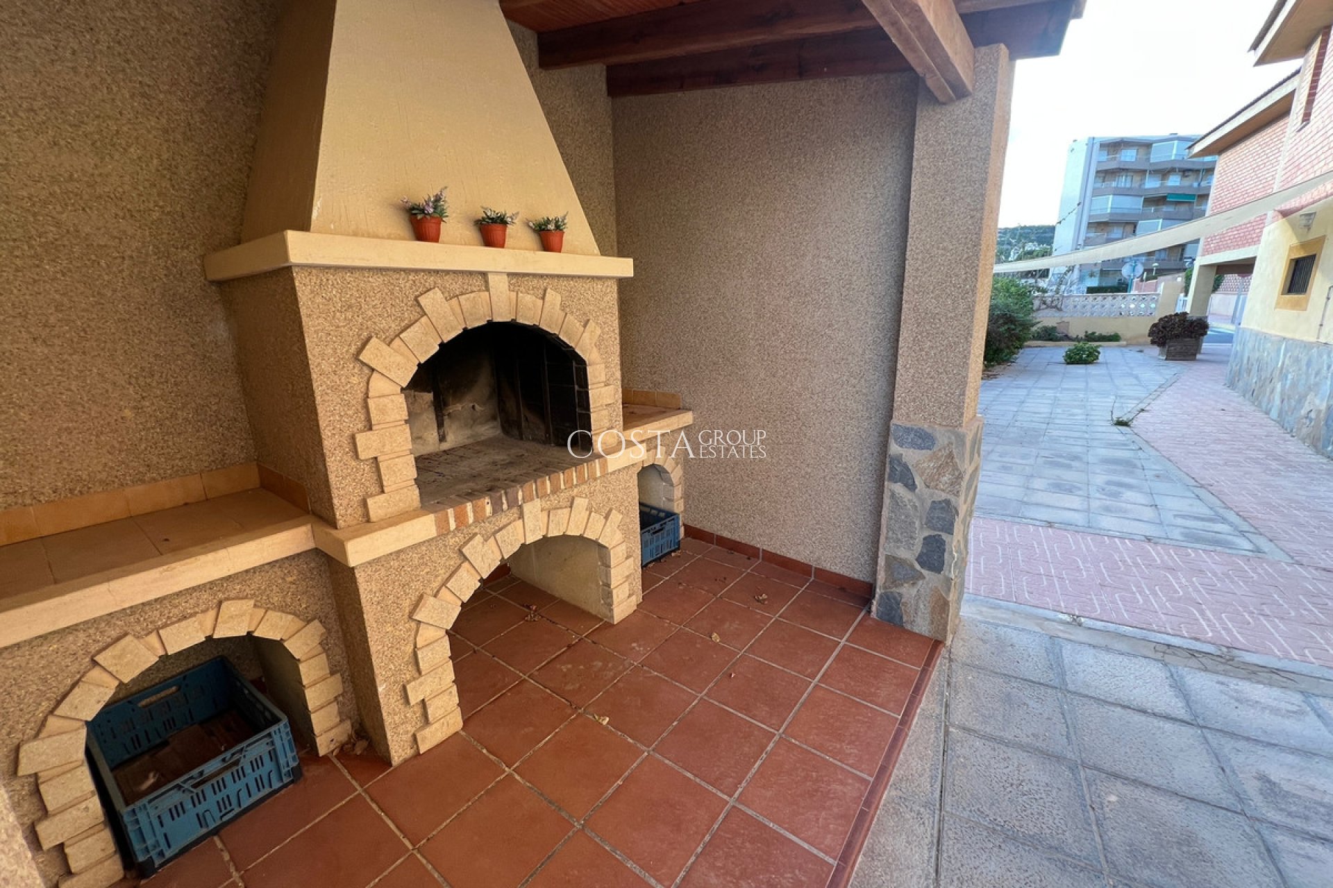 Resale - Villa -
Guardamar del Segura - Guardamar del Segura Centro