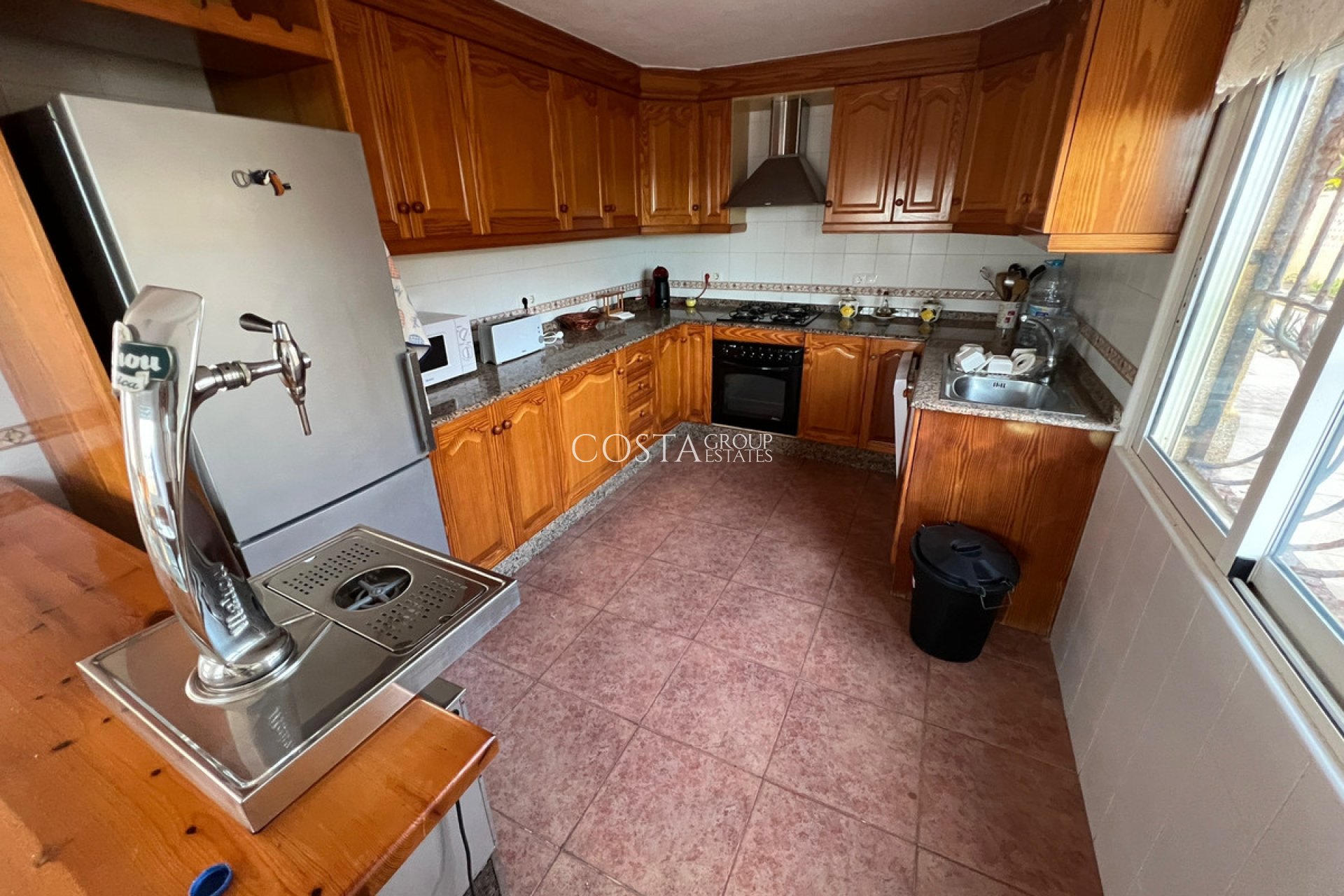 Resale - Villa -
Guardamar del Segura - Guardamar del Segura Centro
