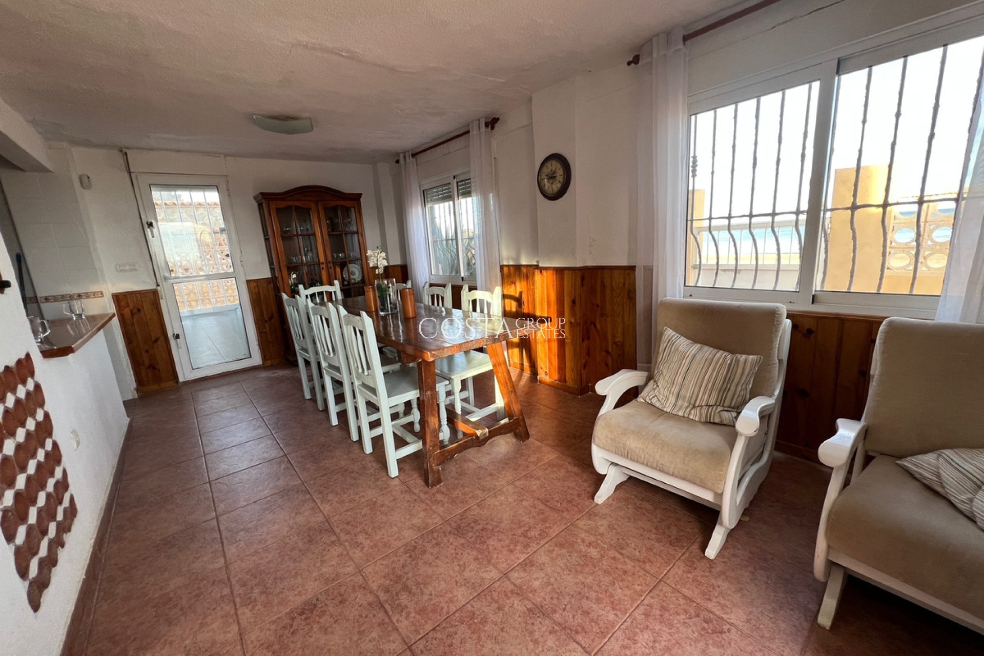 Resale - Villa -
Guardamar del Segura - Guardamar del Segura Centro