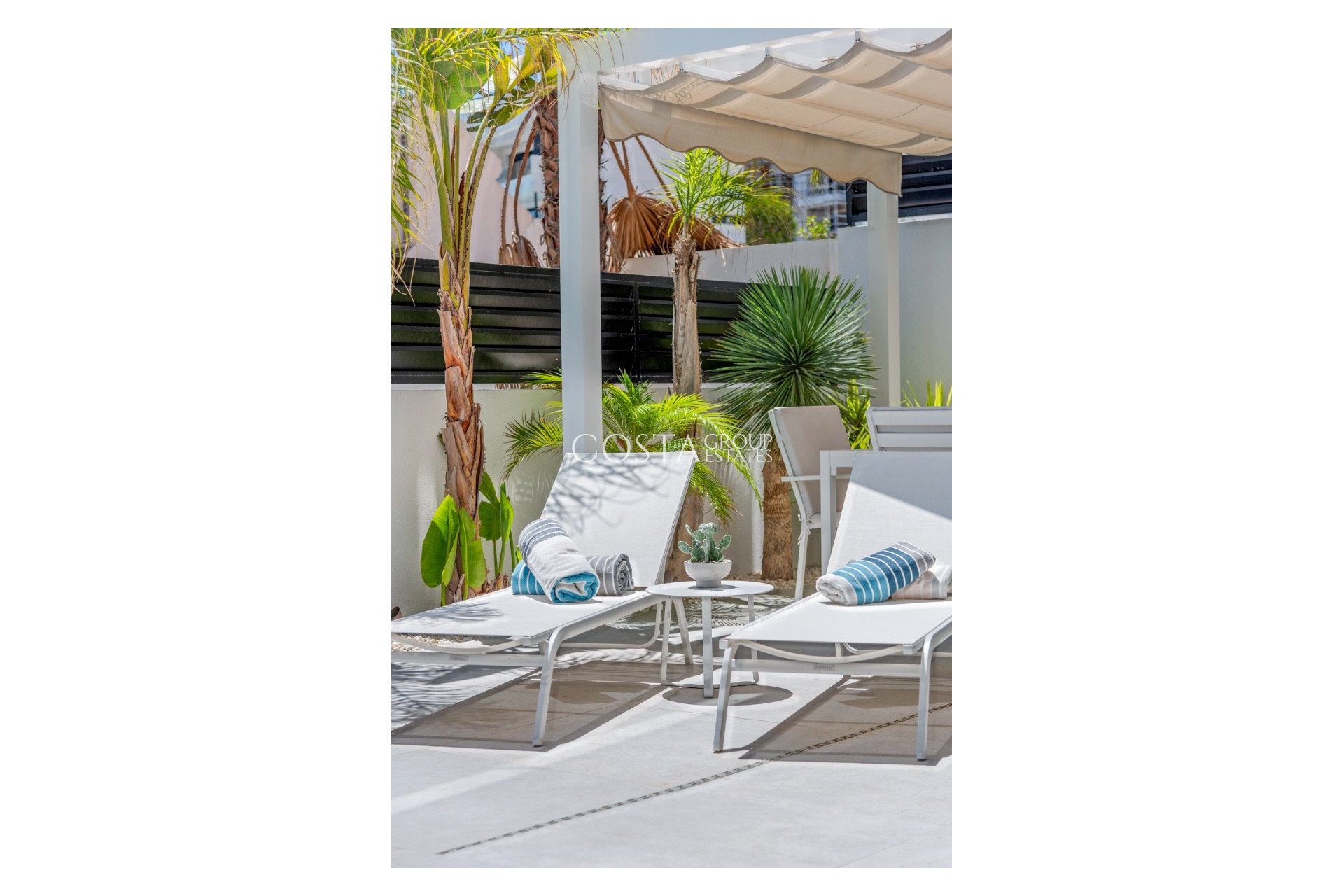 Resale - Villa -
Guardamar del Segura - Guardamar del Segura Centro