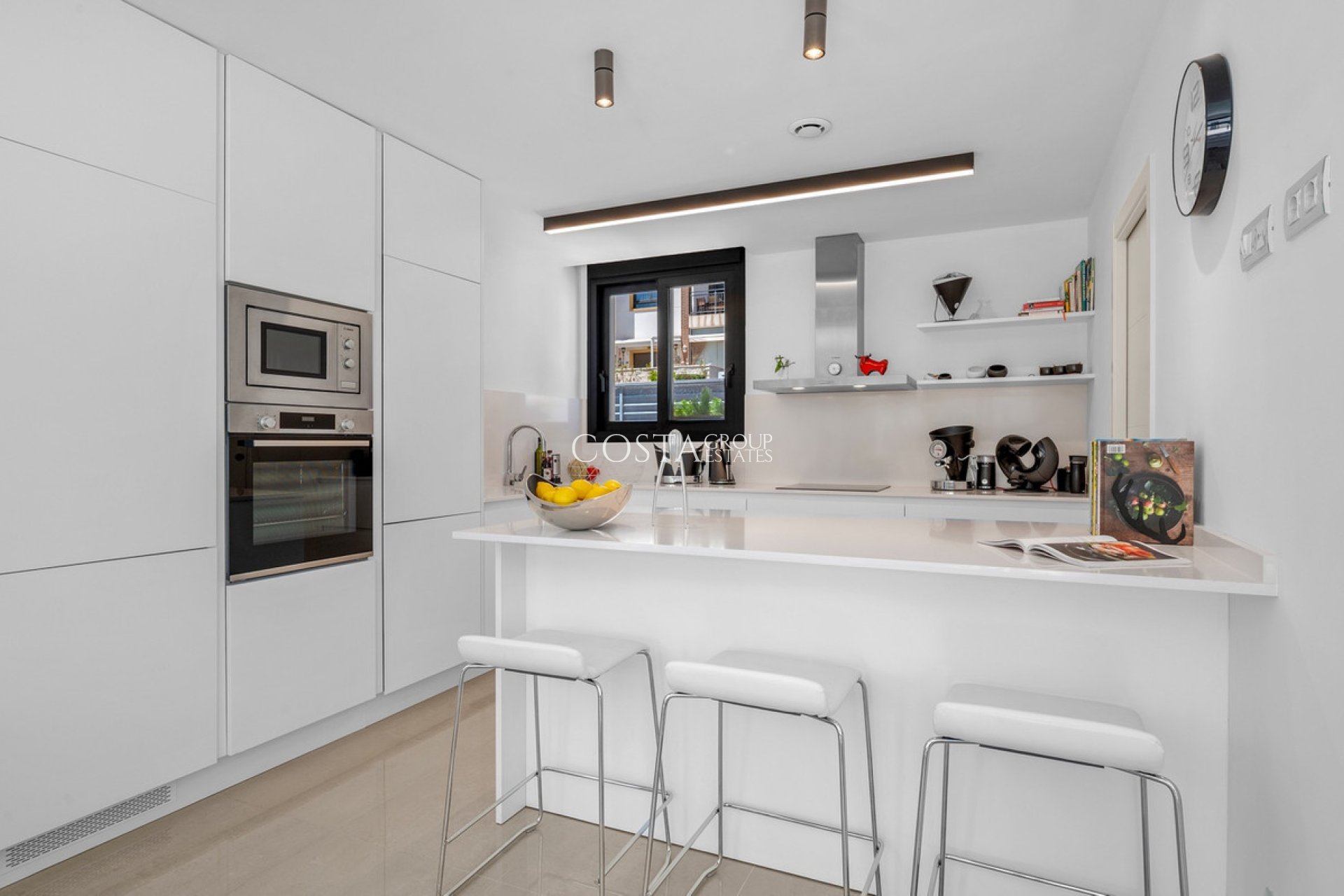 Resale - Villa -
Guardamar del Segura - Guardamar del Segura Centro