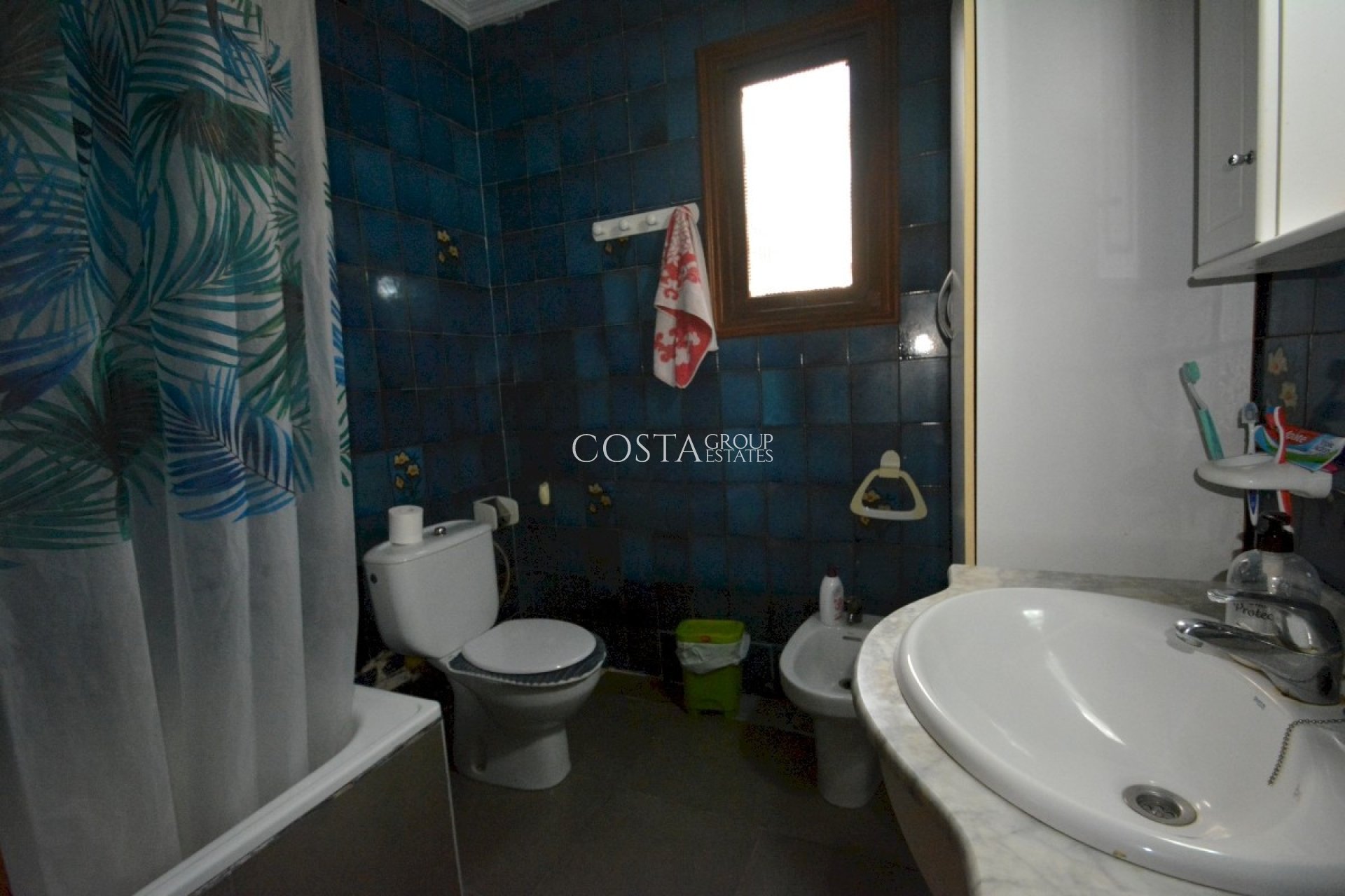 Resale - Villa -
Guardamar del Segura - Guardamar del Segura Centro