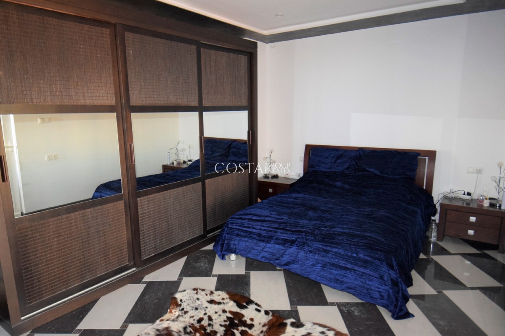 Resale - Villa -
Guardamar del Segura - Guardamar del Segura Centro