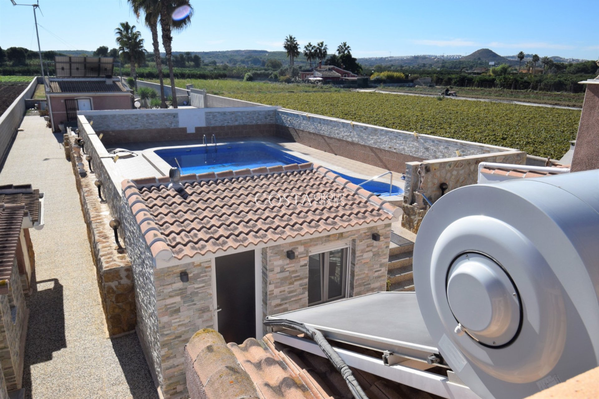 Resale - Villa -
Guardamar del Segura - Guardamar del Segura Centro