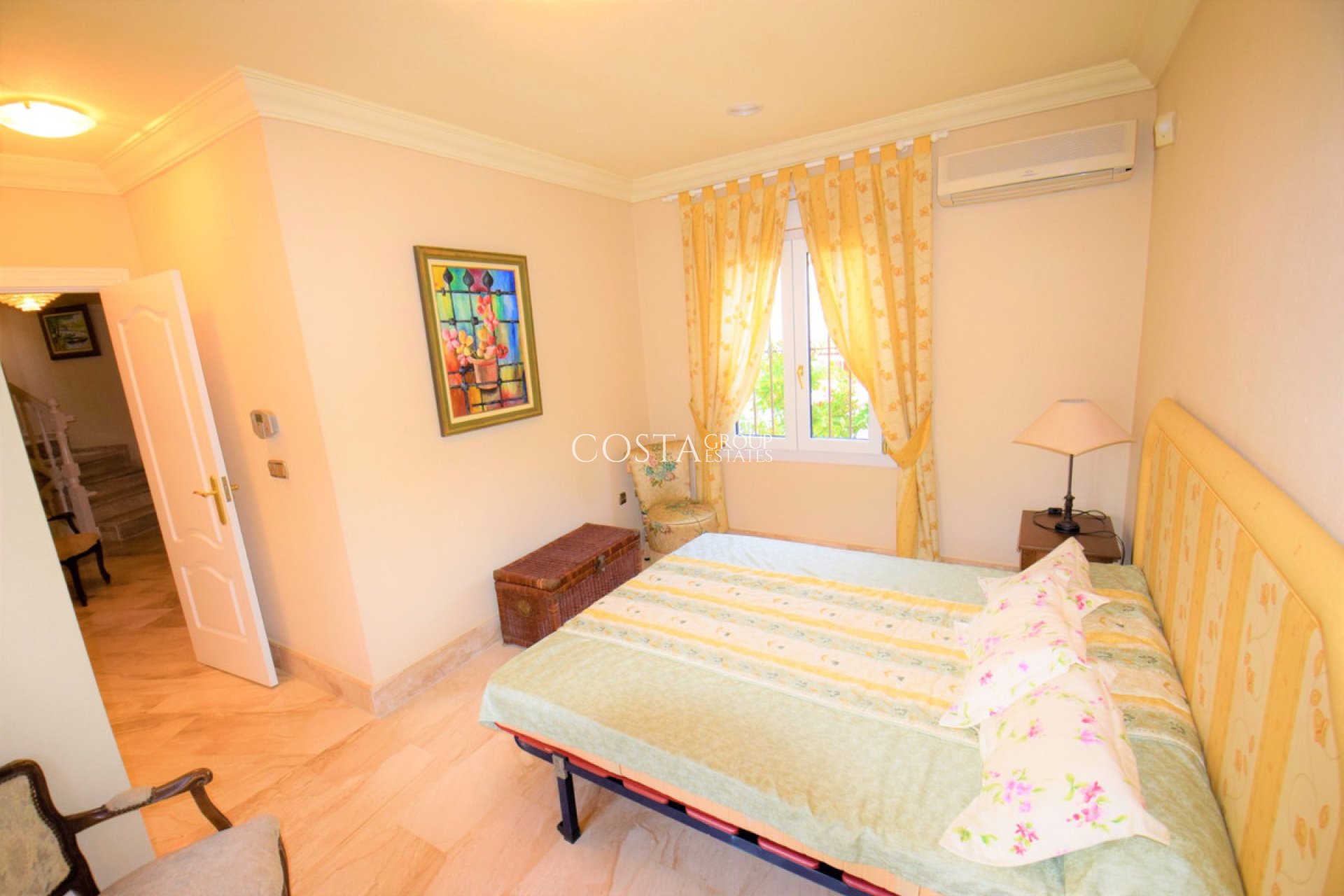 Resale - Villa -
Guardamar del Segura - Guardamar del Segura Centro