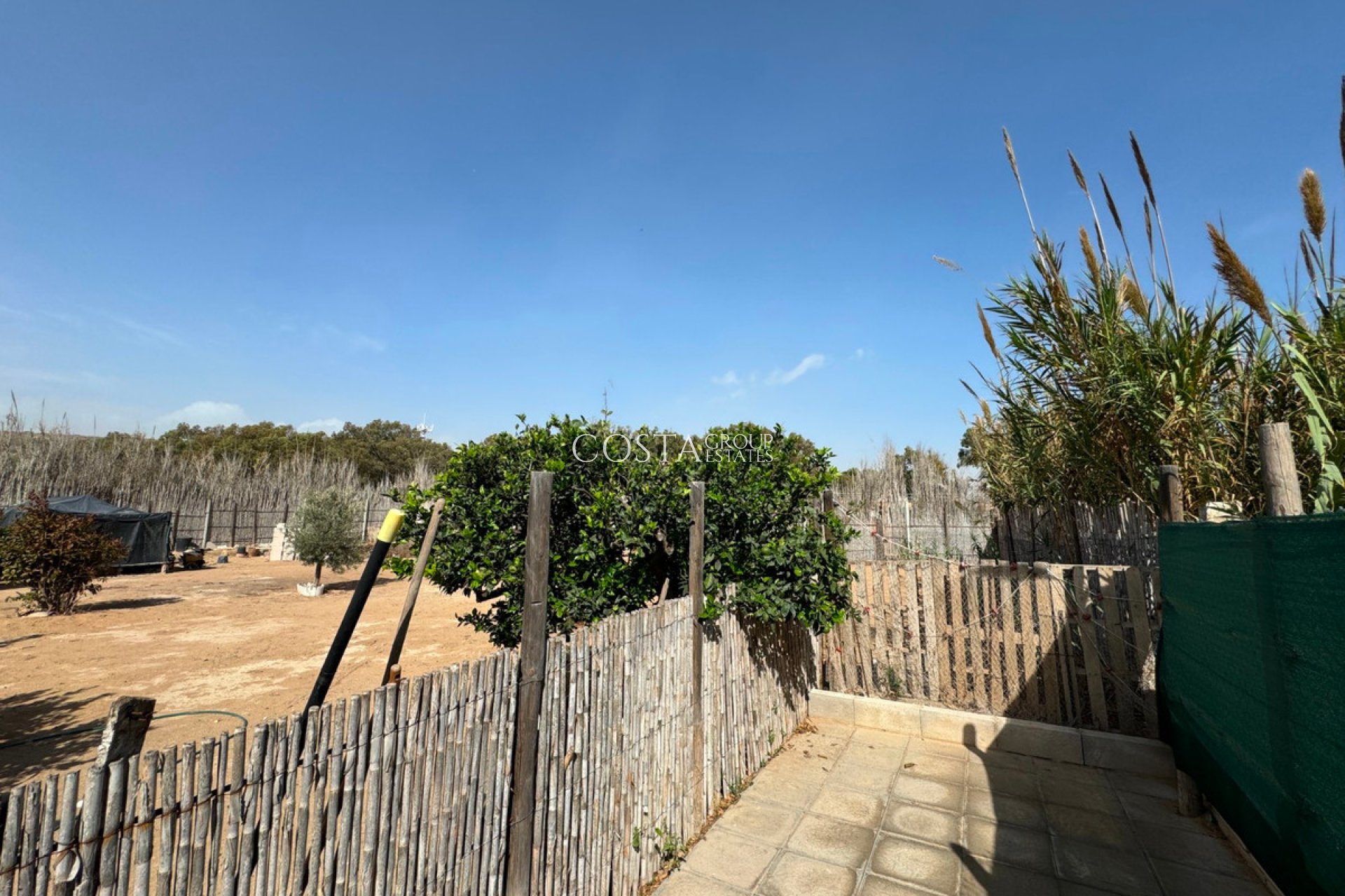 Resale - Villa -
Guardamar del Segura - Guardamar del Segura Centro