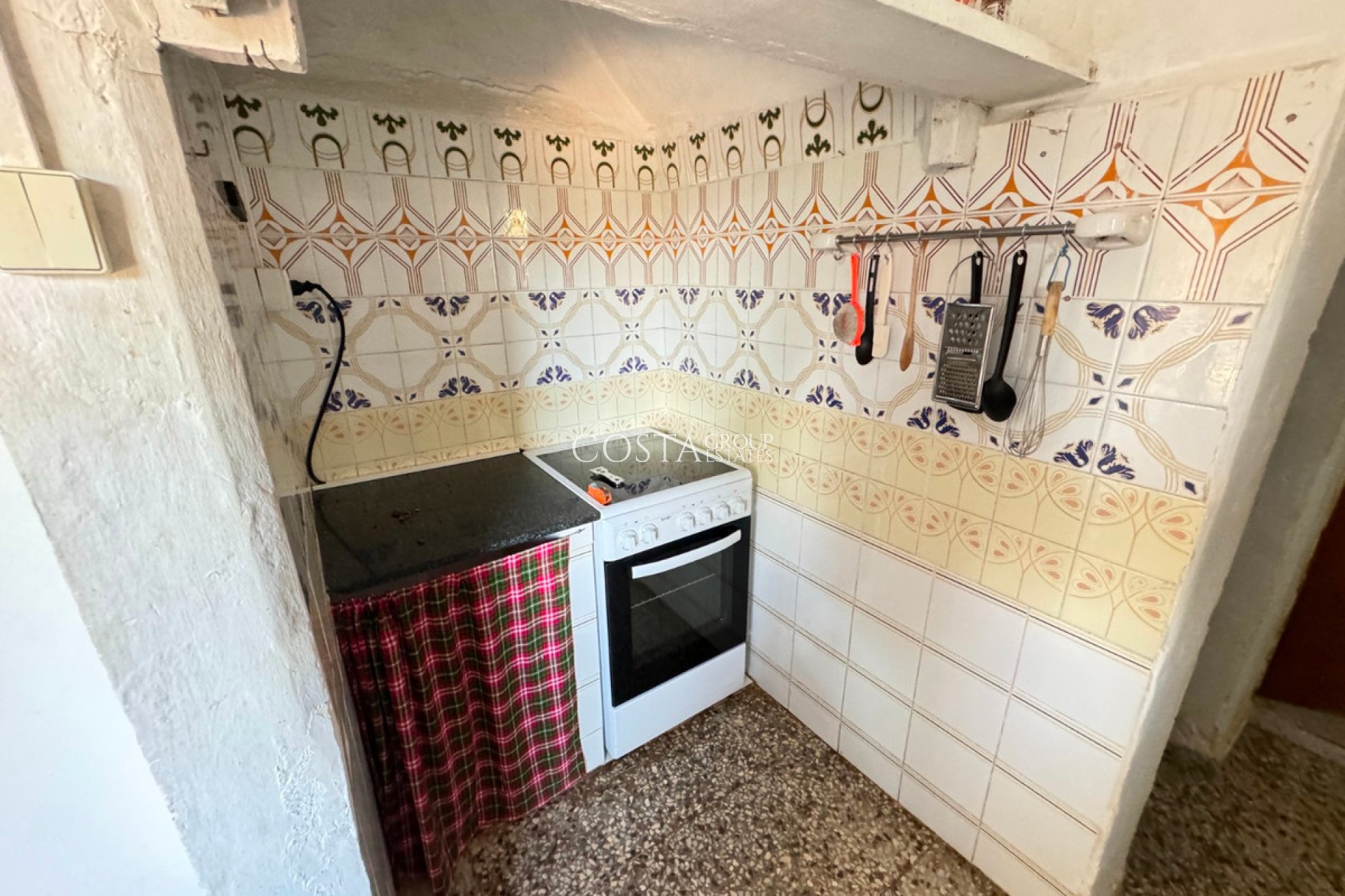 Resale - Villa -
Guardamar del Segura - Guardamar del Segura Centro