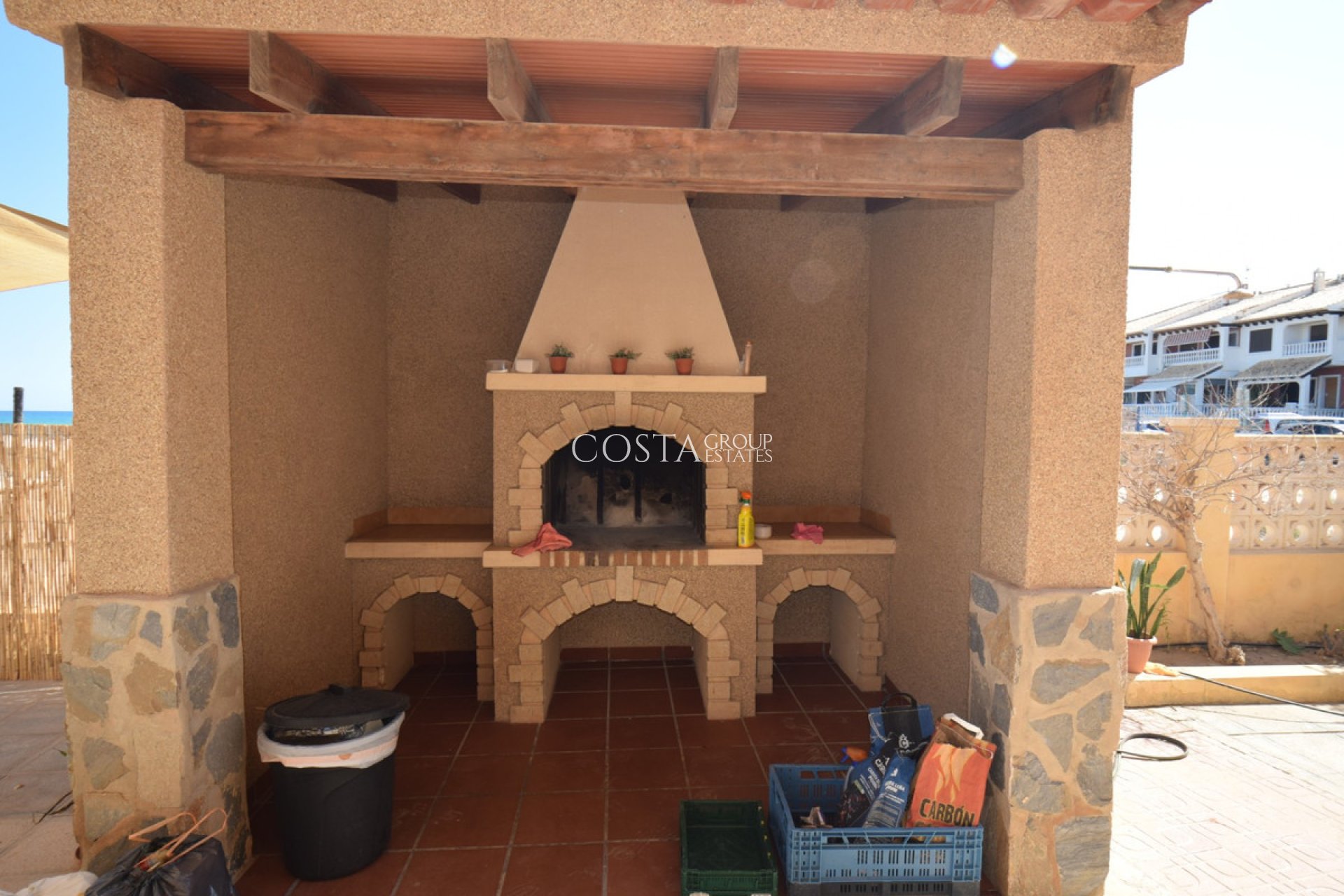 Resale - Villa -
Guardamar del Segura - Guardamar del Segura Centro