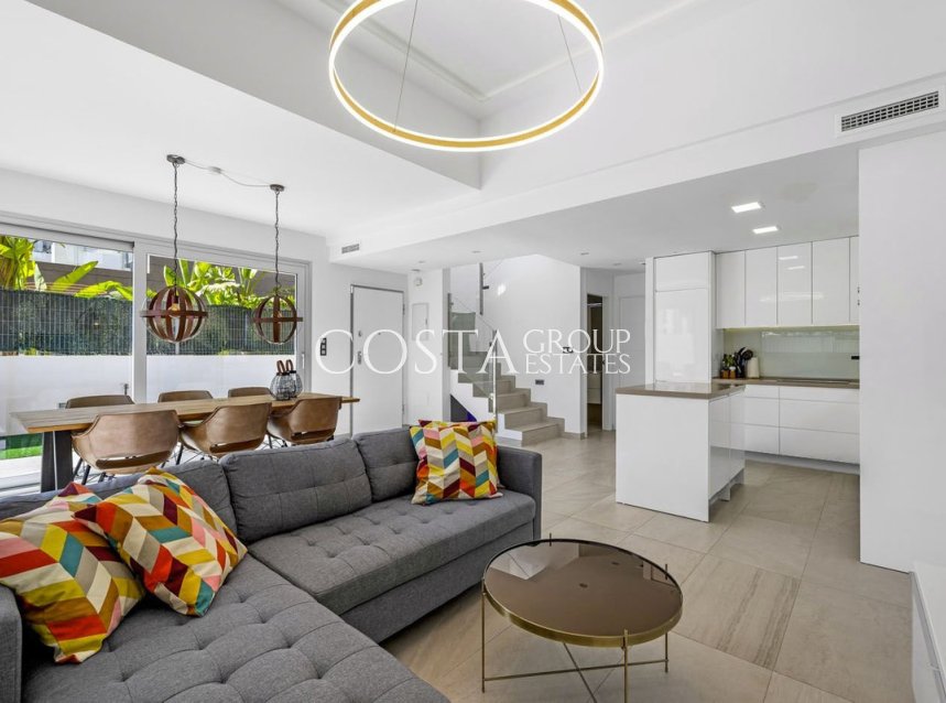 Resale - Villa -
Guardamar del Segura - Guardamar del Segura Centro