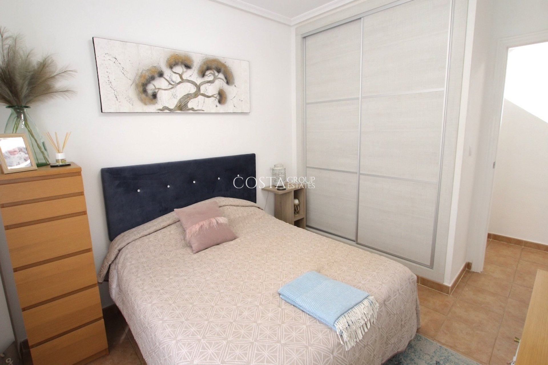 Resale - Villa -
Guardamar del Segura - Guardamar del Segura Centro