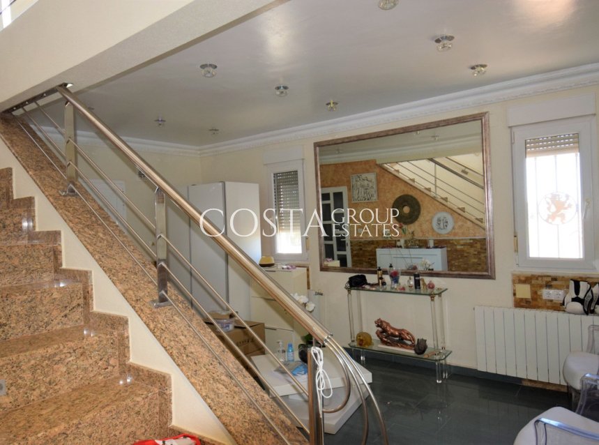 Resale - Villa -
Guardamar del Segura - Guardamar del Segura Centro