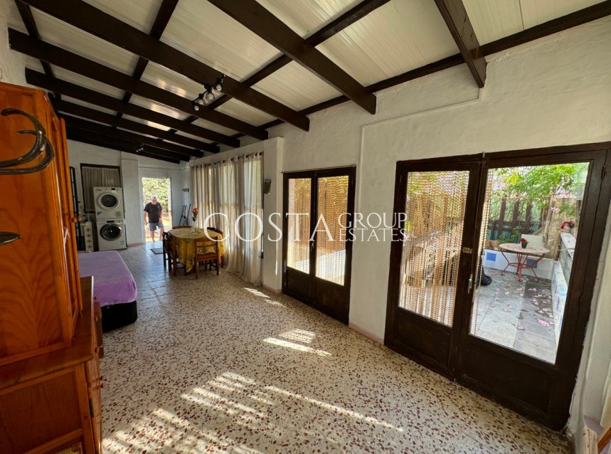 Resale - Villa -
Guardamar del Segura - Guardamar del Segura Centro