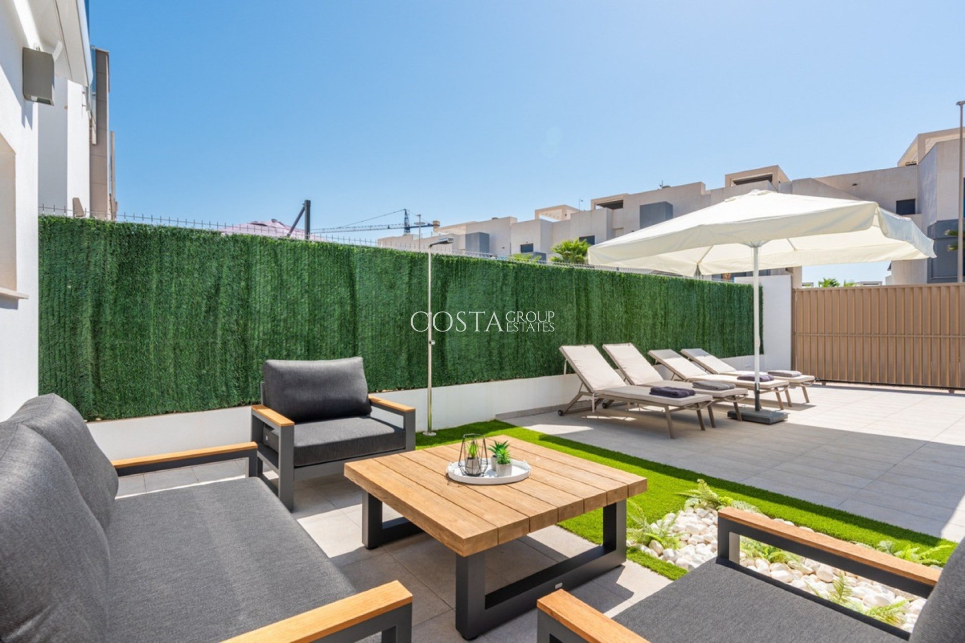 Resale - Villa -
Guardamar del Segura - Guardamar del Segura Centro