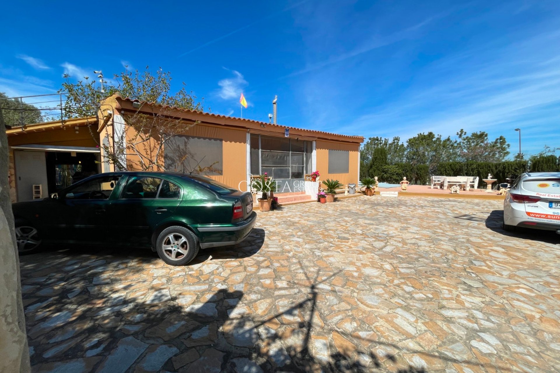 Resale - Villa -
Guardamar del Segura - Guardamar del Segura Centro