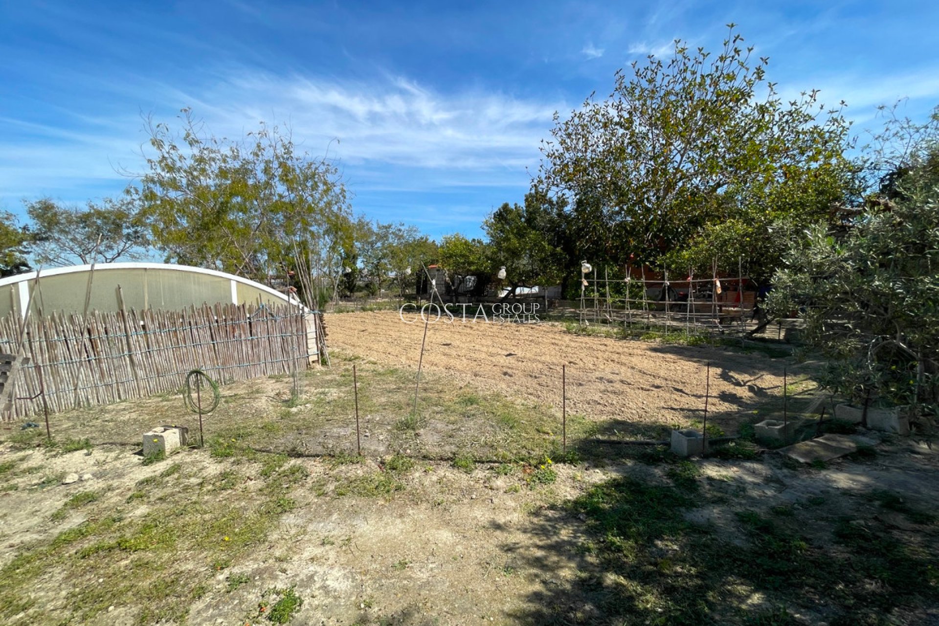 Resale - Villa -
Guardamar del Segura - Guardamar del Segura Centro