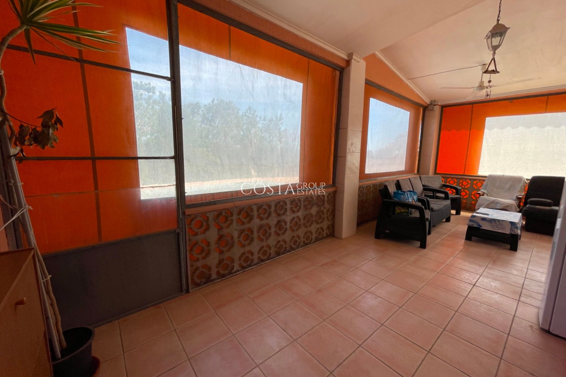 Resale - Villa -
Guardamar del Segura - Guardamar del Segura Centro