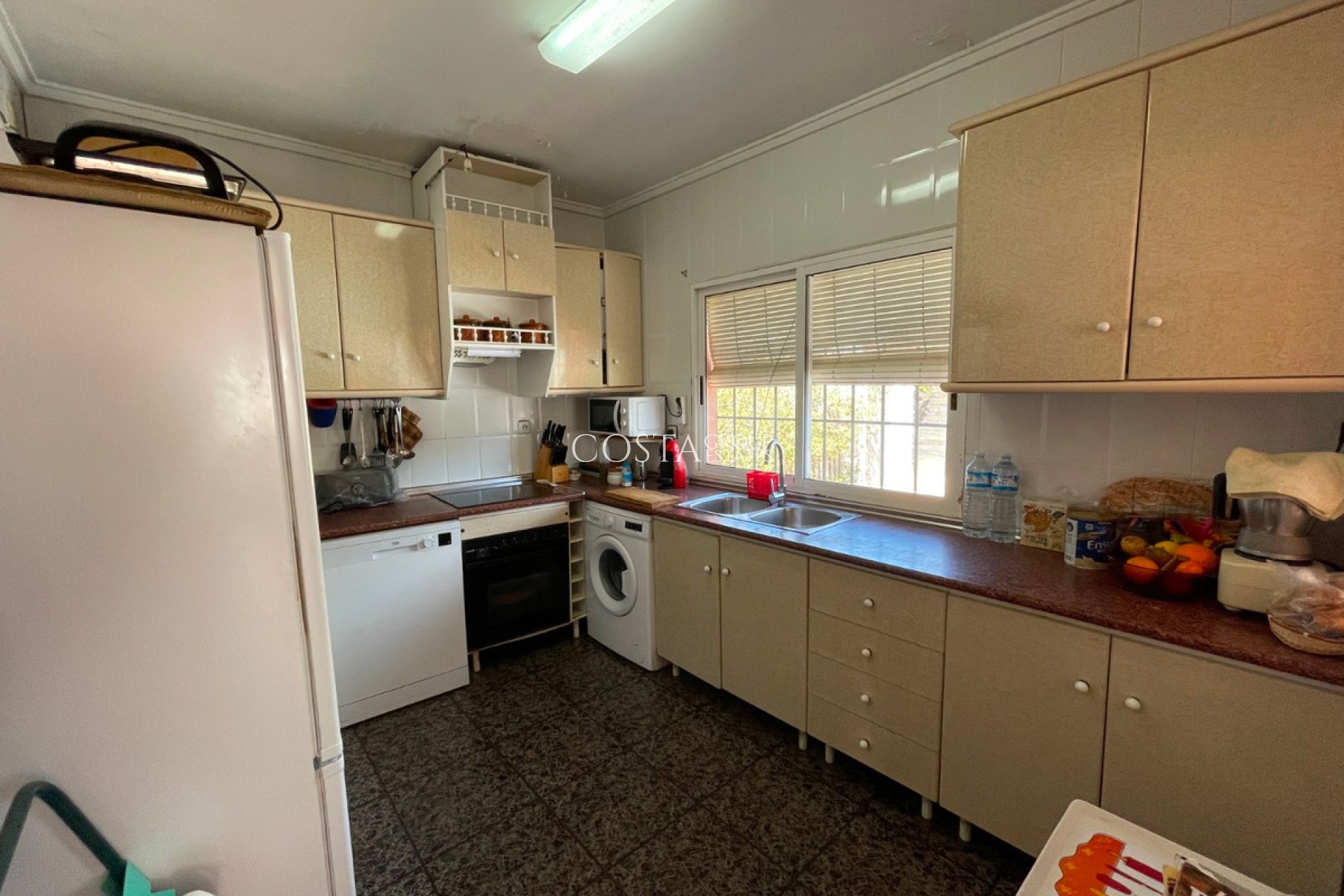 Resale - Villa -
Guardamar del Segura - Guardamar del Segura Centro