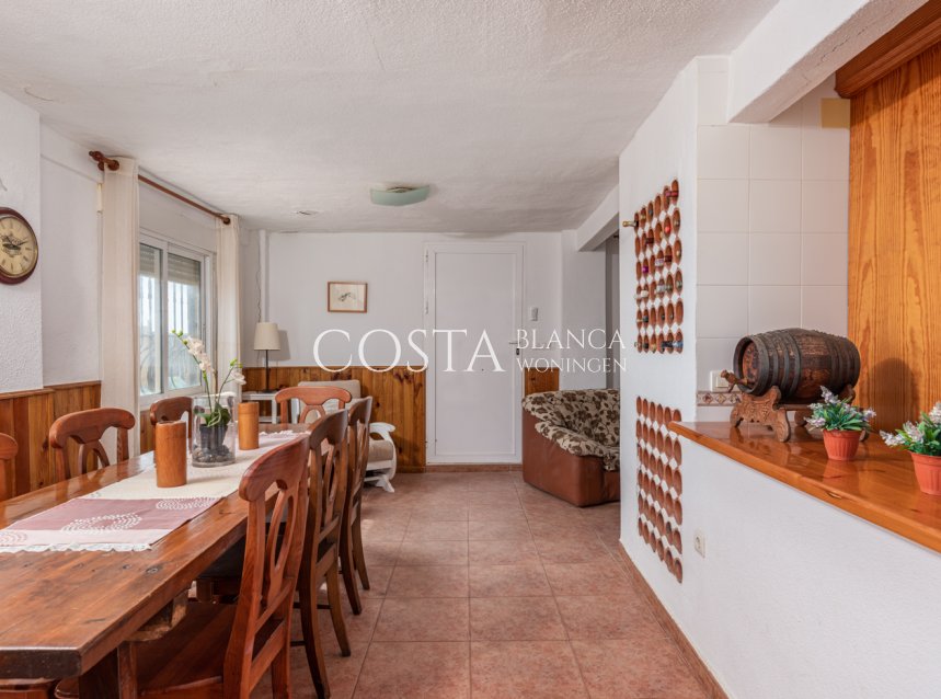 Resale - Villa -
Guardamar del Segura