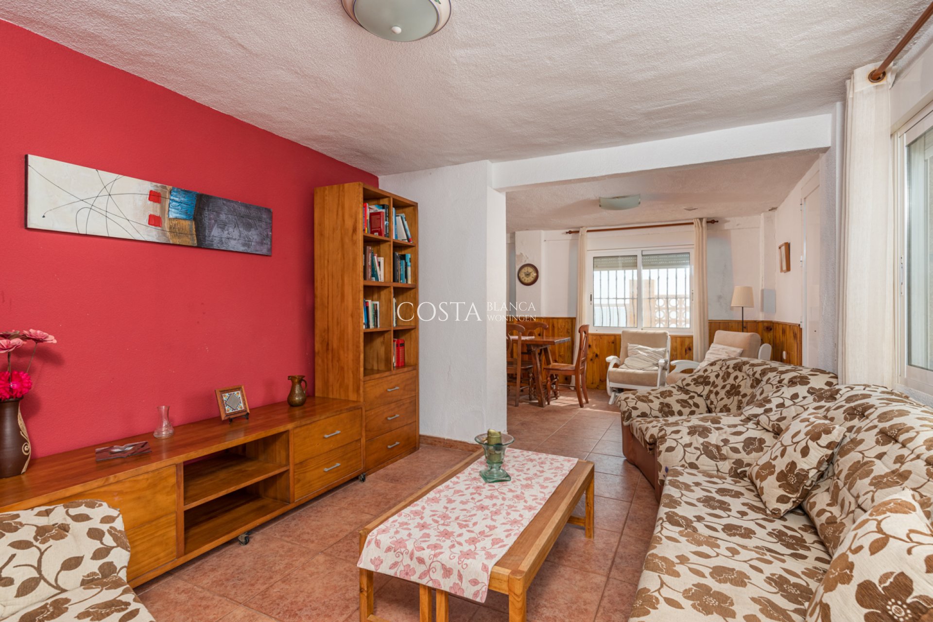 Resale - Villa -
Guardamar del Segura