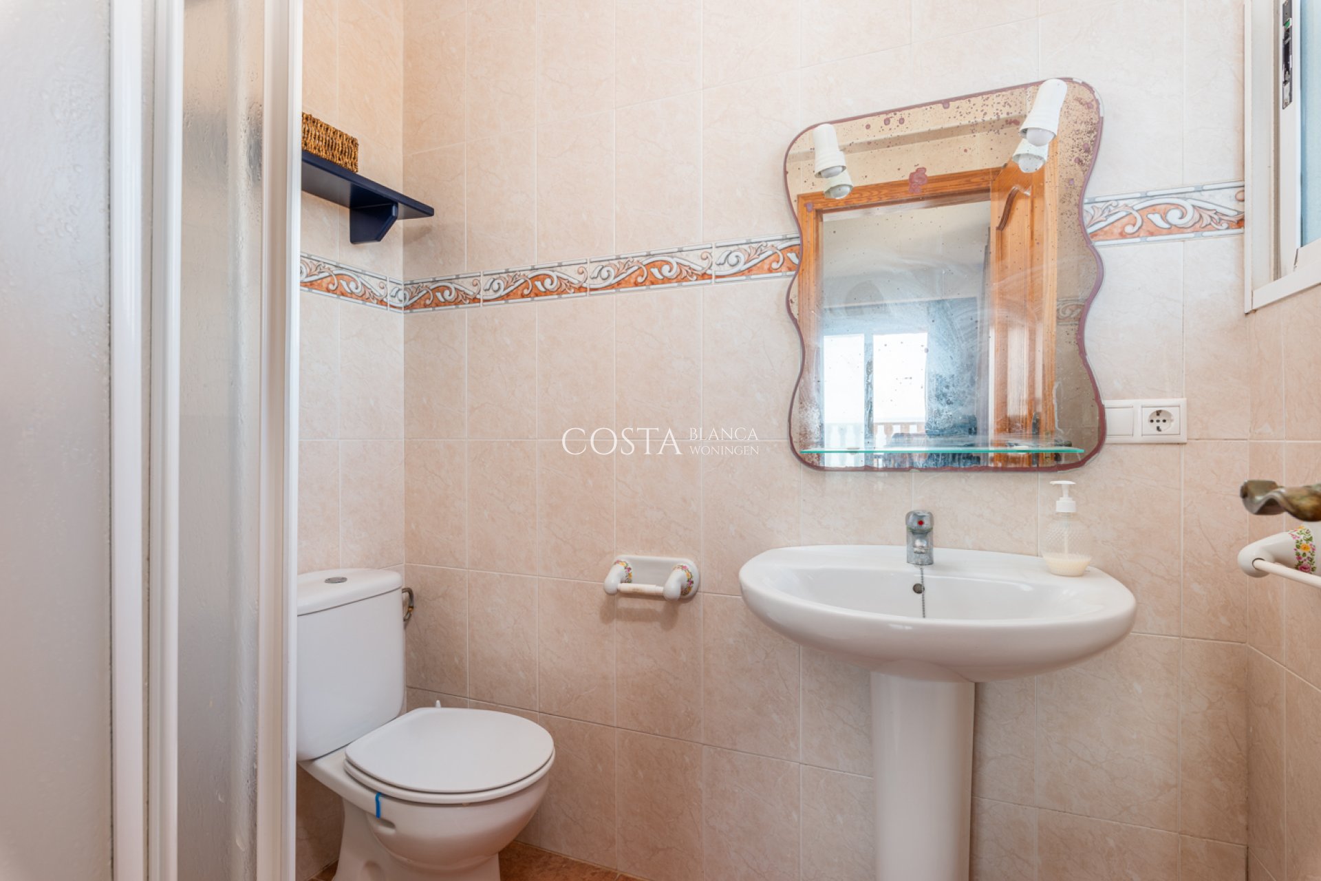 Resale - Villa -
Guardamar del Segura