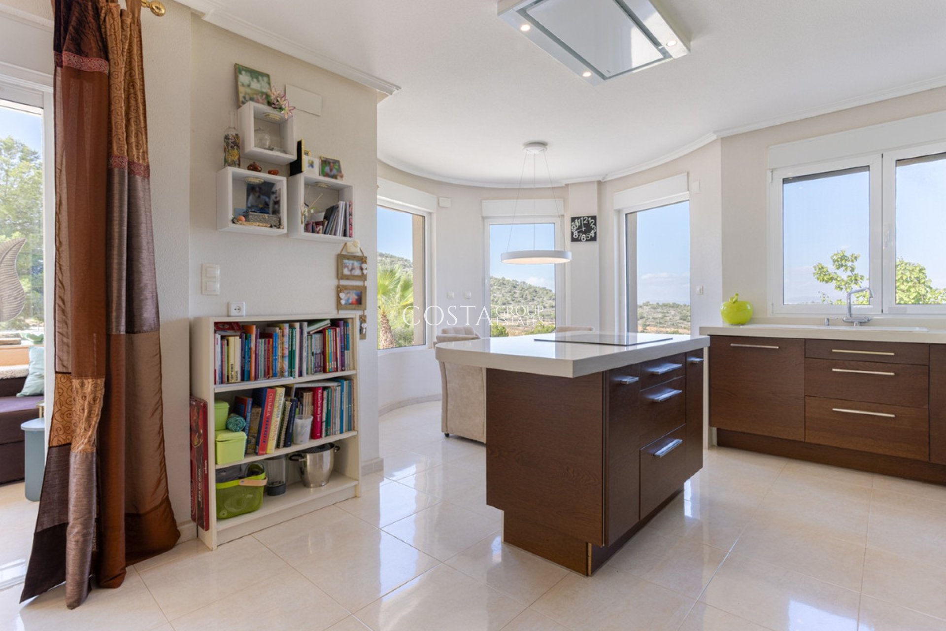 Resale - Villa -
Jumilla - La Zarza