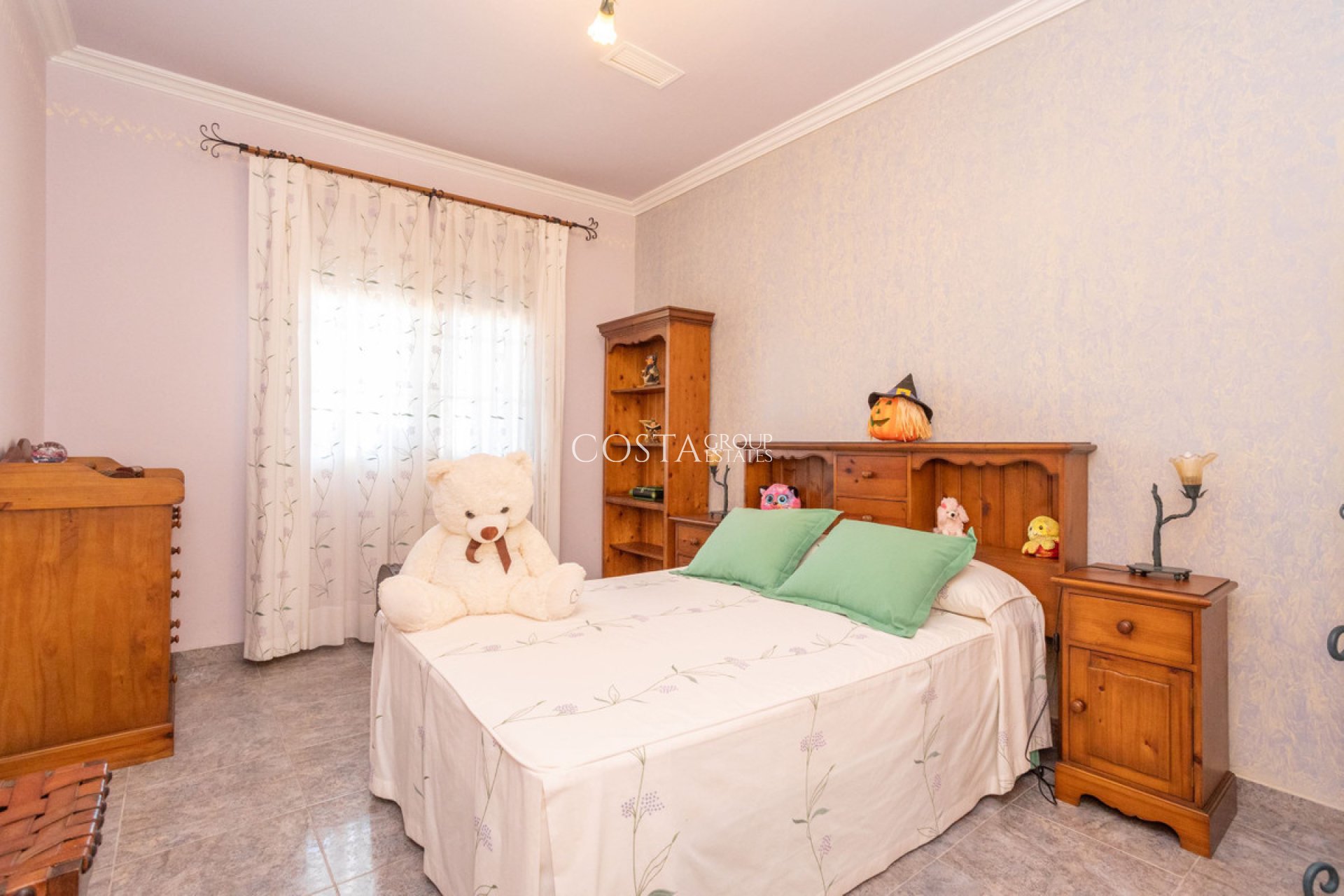 Resale - Villa -
La Union - La Union Centro