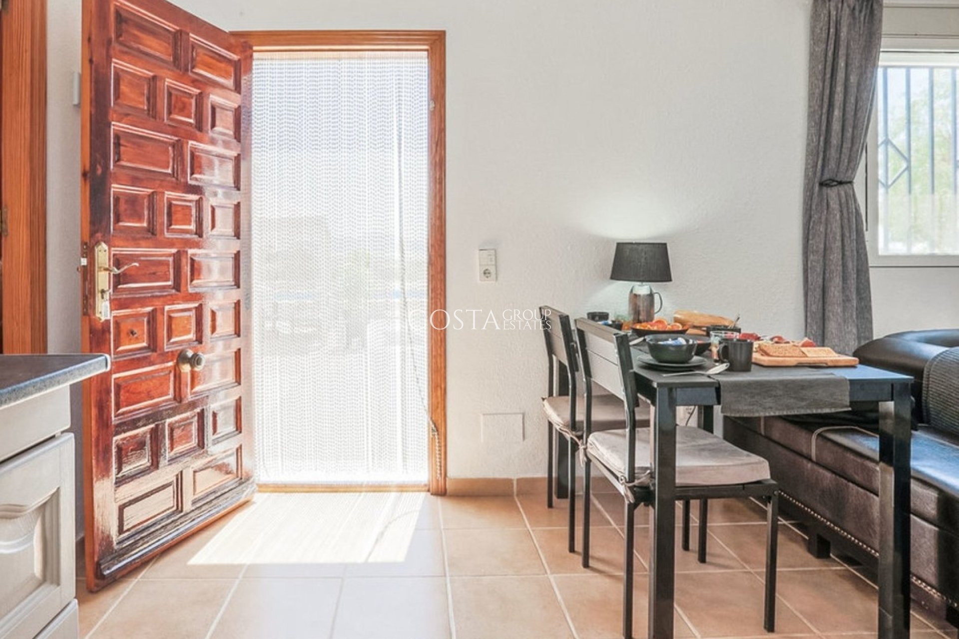 Resale - Villa -
Lorca - Almendricos