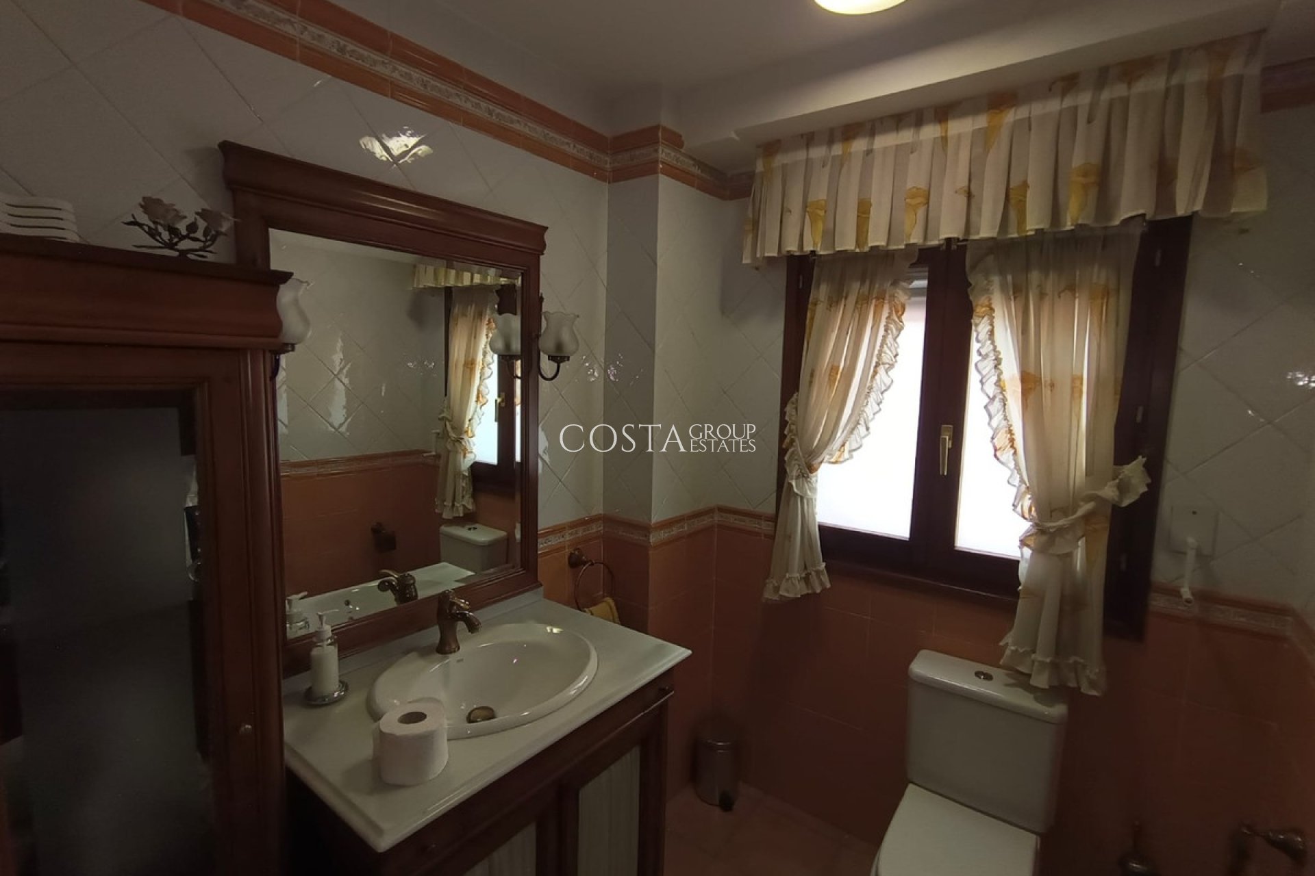 Resale - Villa -
Lorca - Lorca Centro
