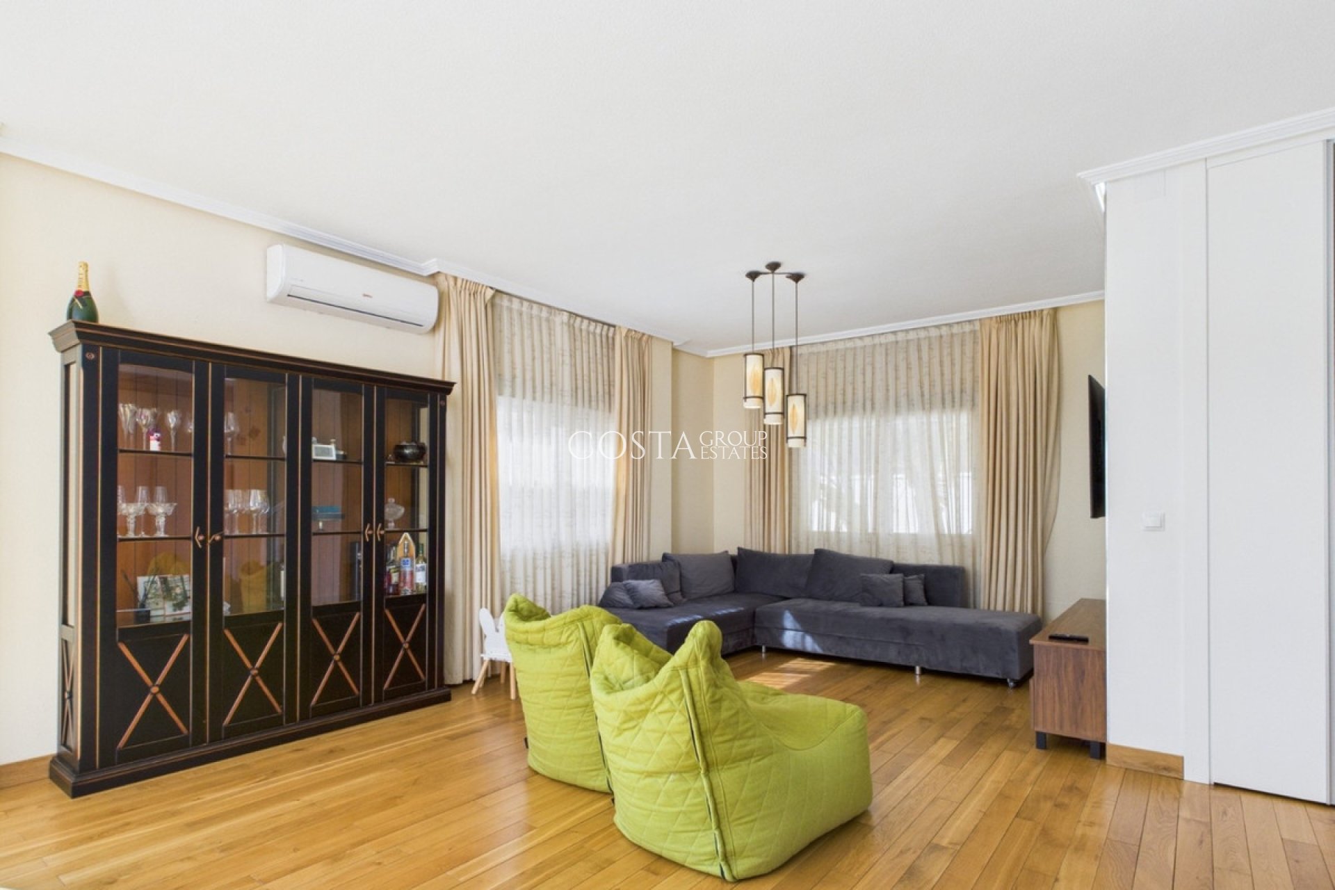 Resale - Villa -
Los Alcazares - Los Alcazares Centro