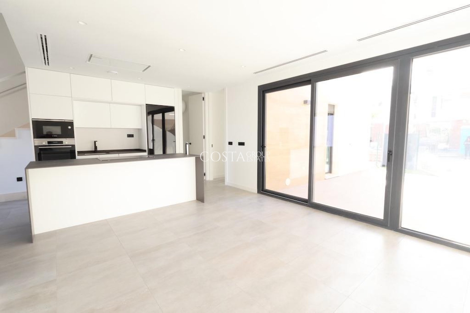 Resale - Villa -
Los Alcazares - Los Alcazares Centro