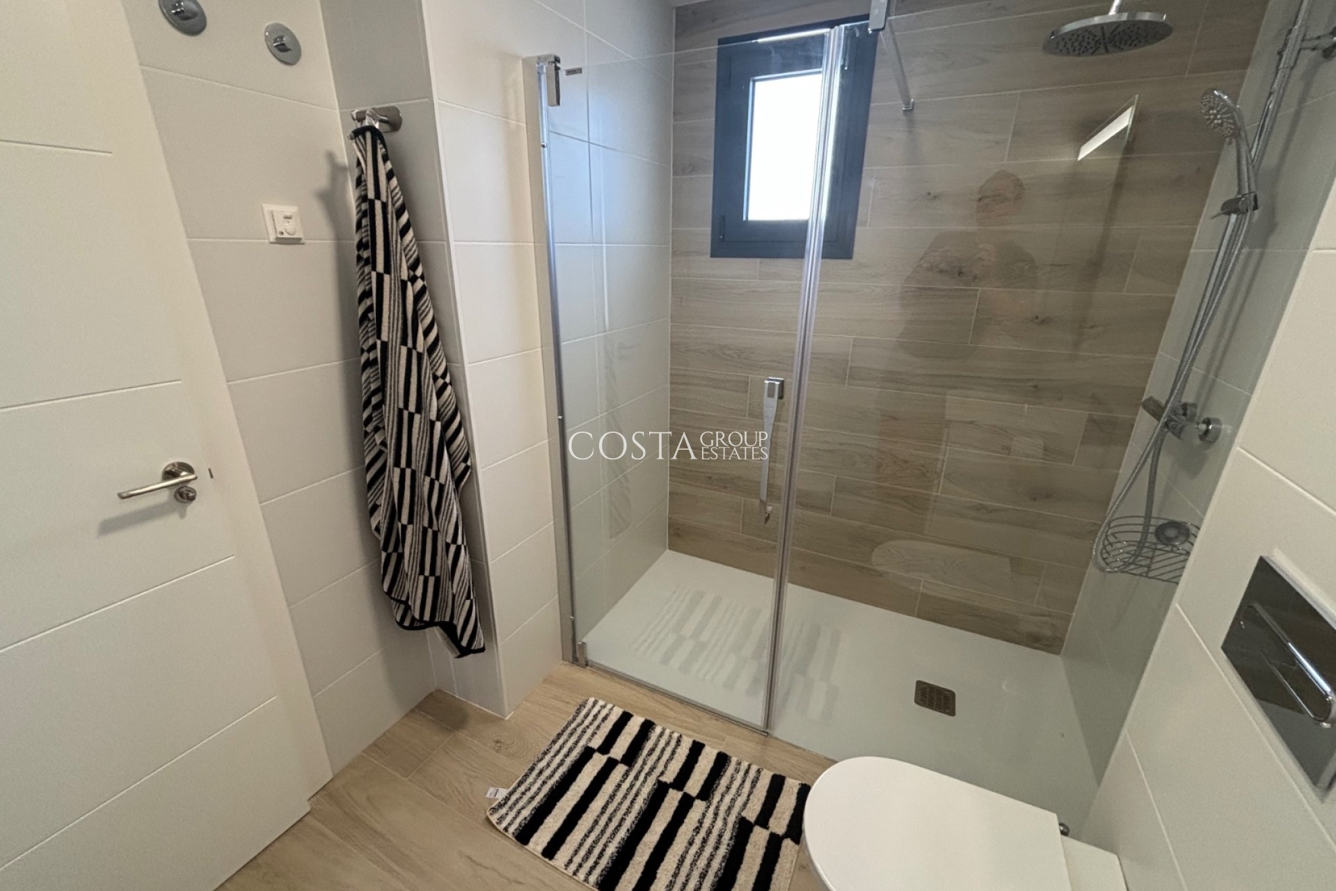 Resale - Villa -
Los Alcazares - Roda