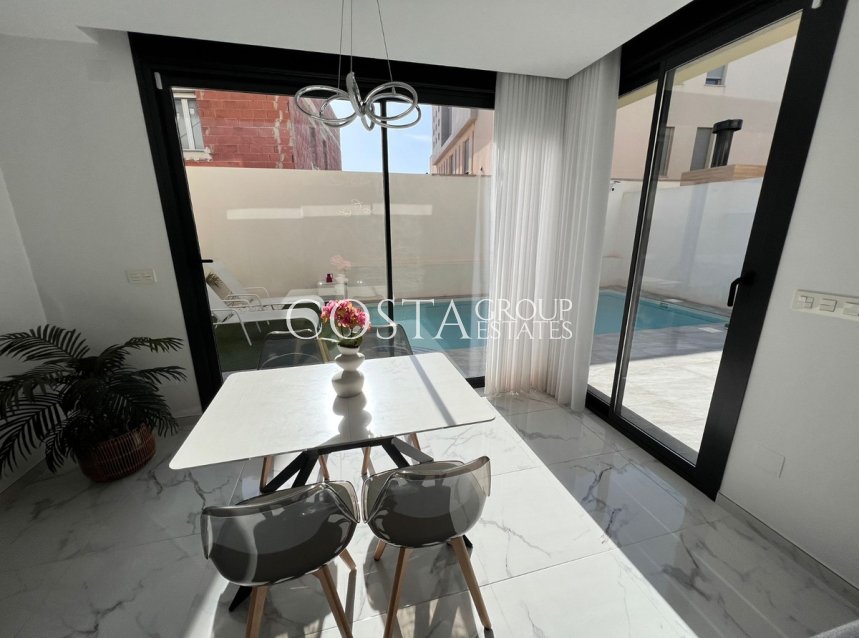 Resale - Villa -
Los Montesinos - Los Montesinos Centro