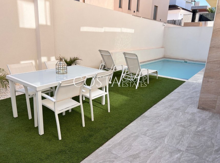 Resale - Villa -
Los Montesinos - Los Montesinos Centro