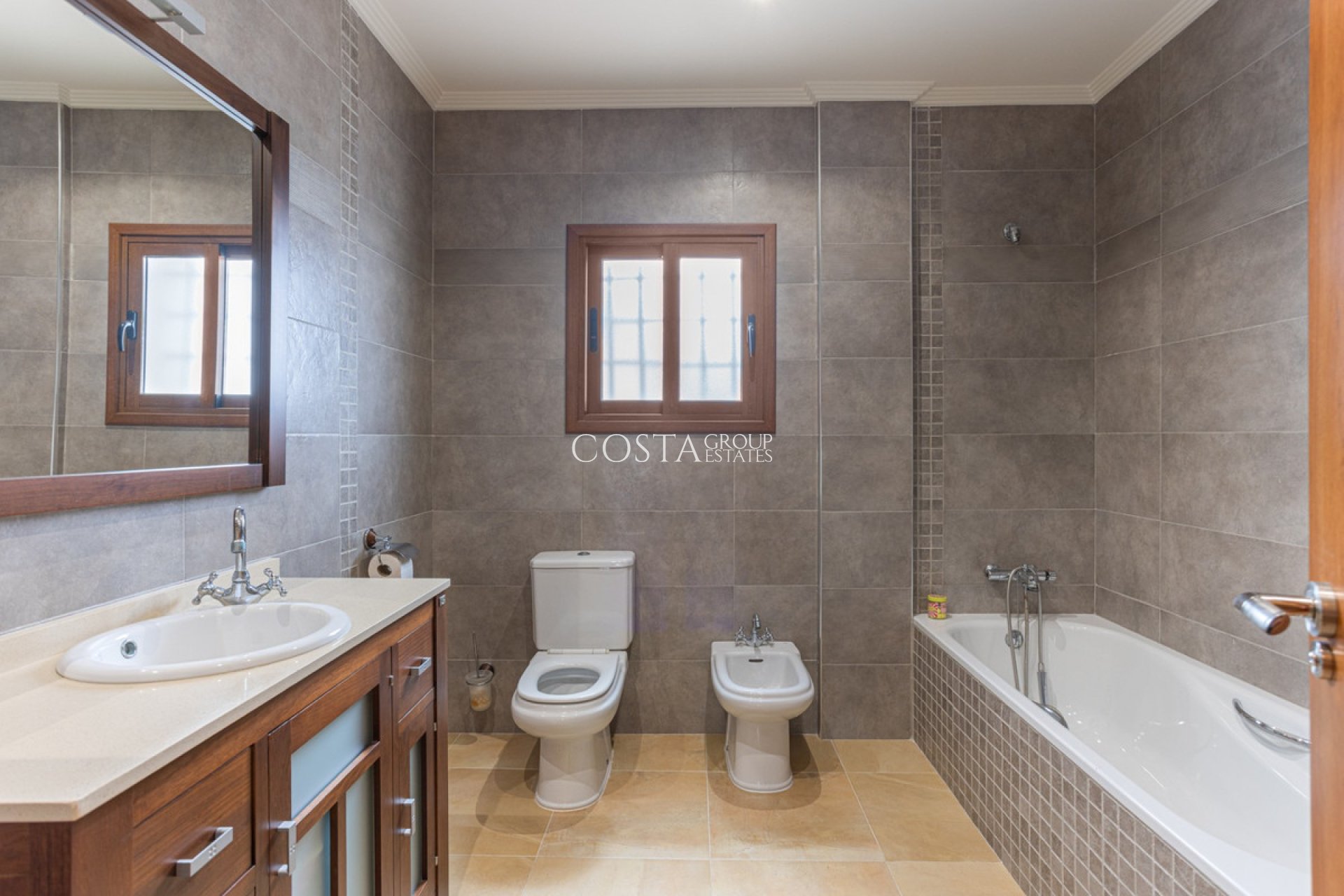 Resale - Villa -
Los Montesinos - Los Montesinos Centro