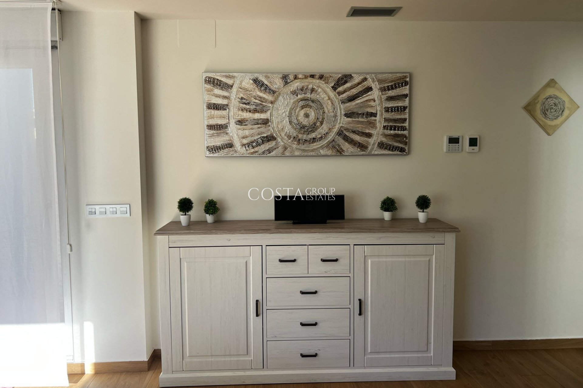 Resale - Villa -
Los Montesinos - Los Montesinos Centro