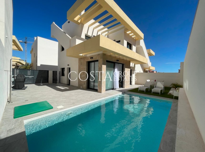 Resale - Villa -
Los Montesinos - Los Montesinos Centro