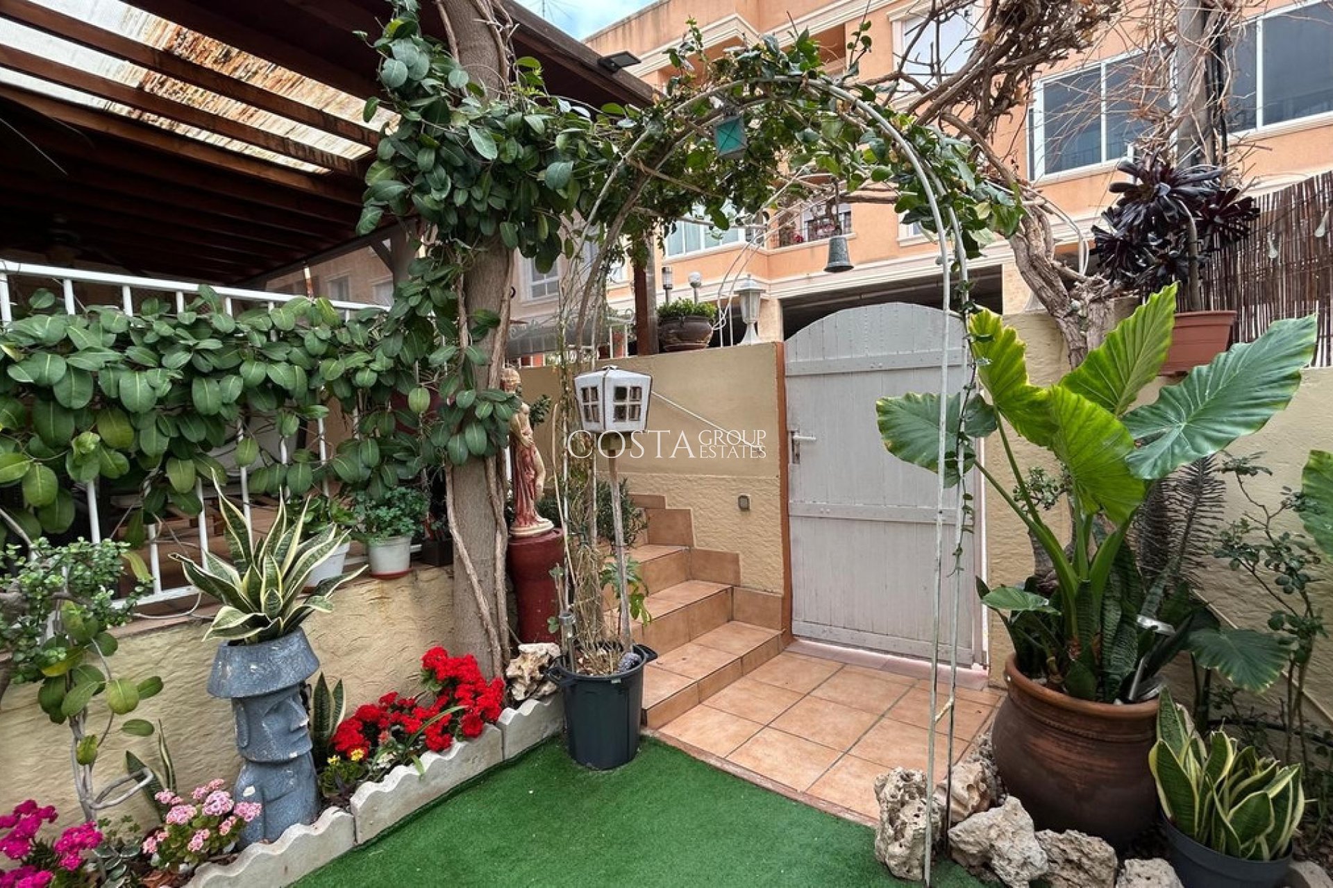 Resale - Villa -
Los Montesinos - Los Montesinos Centro