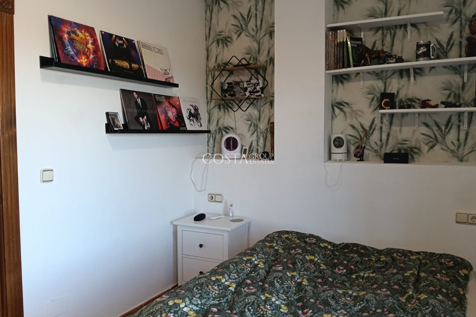 Resale - Villa -
Los Montesinos - Los Montesinos Centro