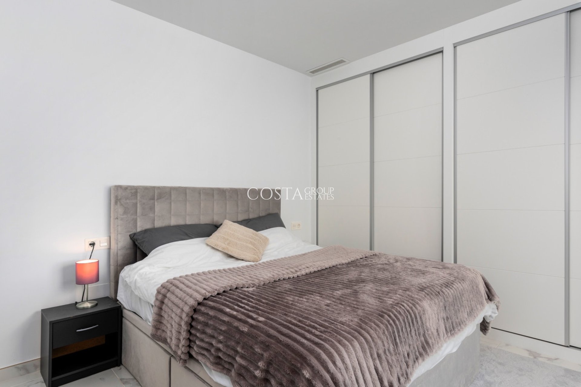 Resale - Villa -
Los Montesinos - Los Montesinos Centro