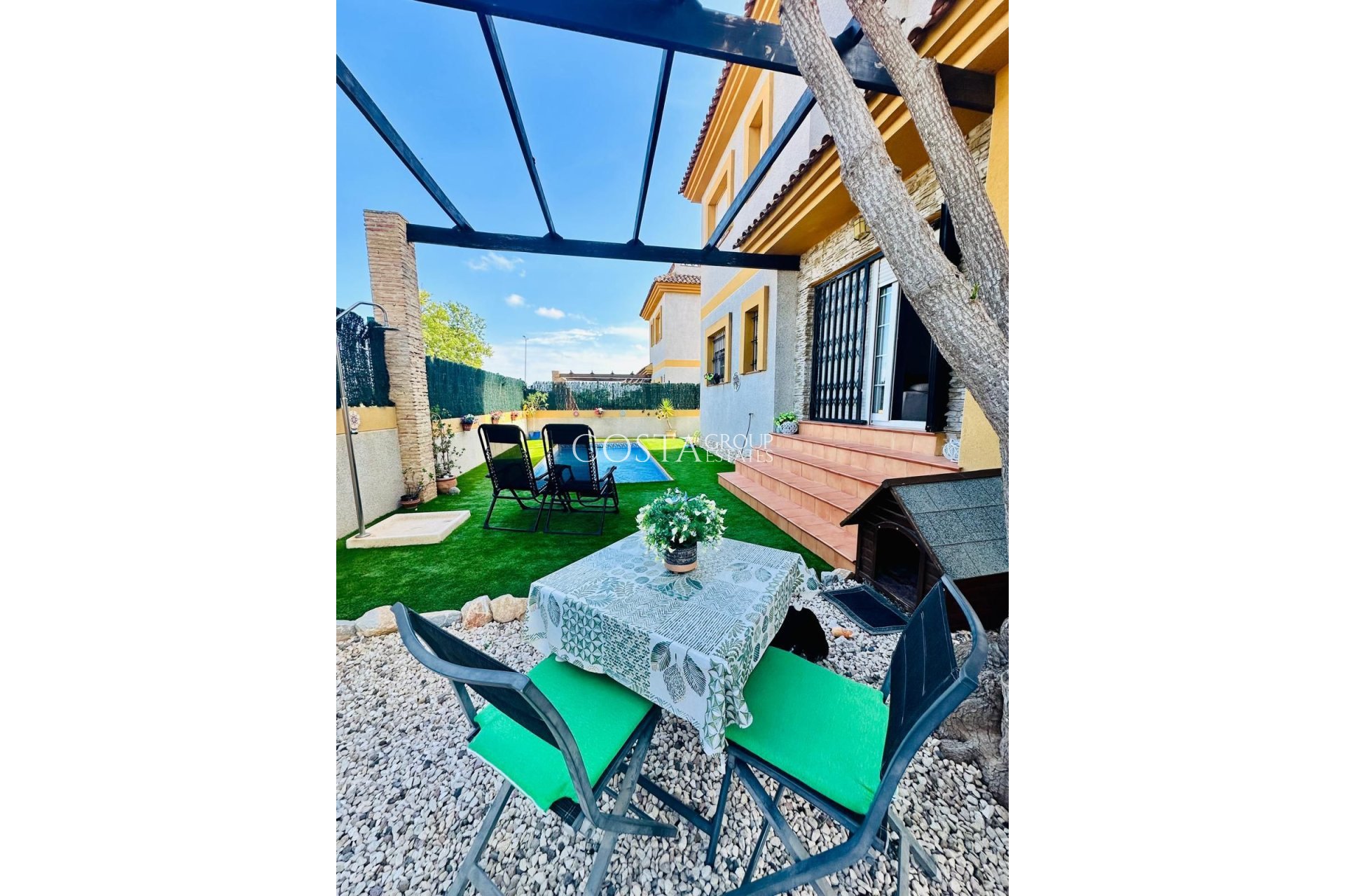 Resale - Villa -
Los Montesinos - Los Montesinos Centro