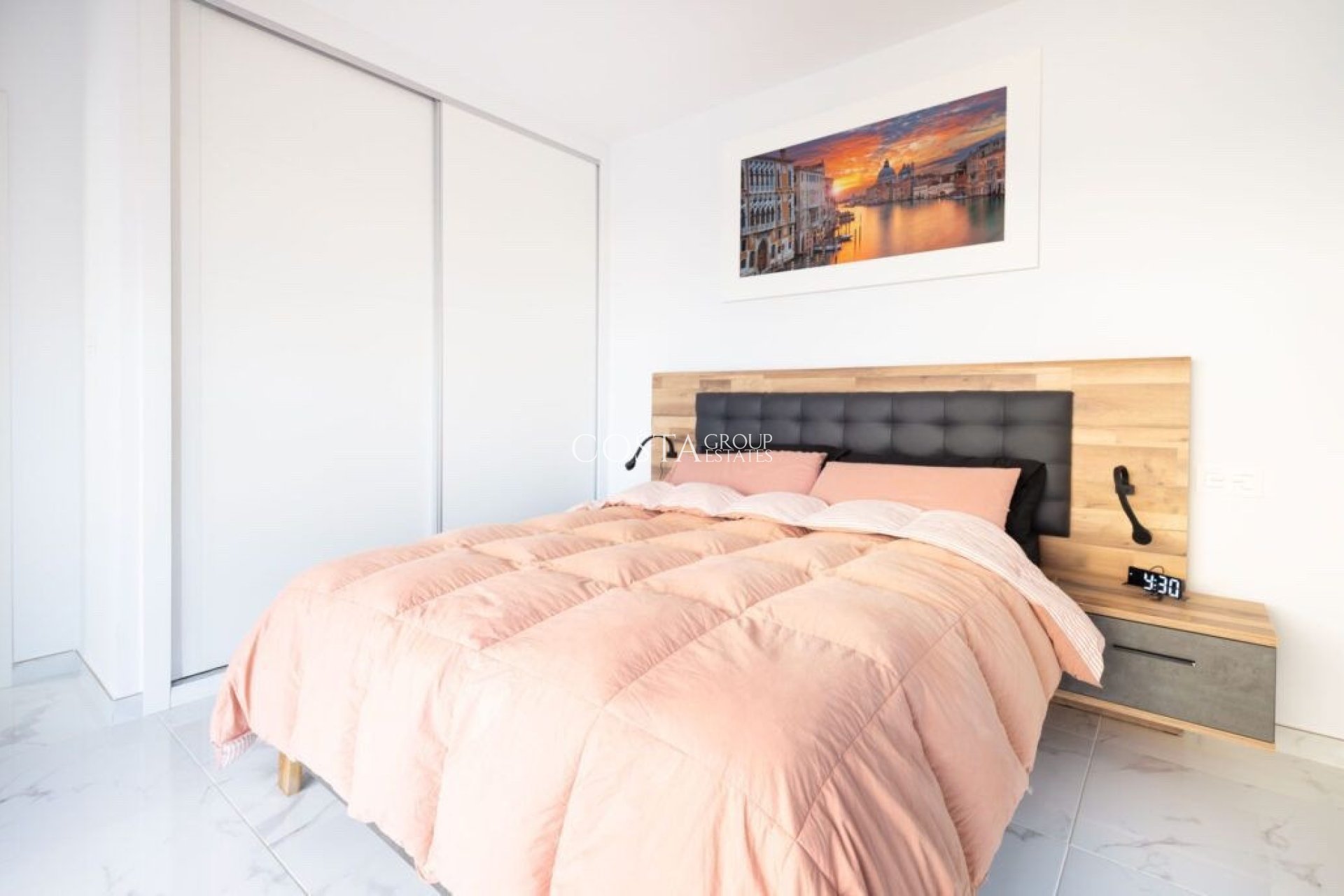 Resale - Villa -
Los Montesinos - Los Montesinos Centro